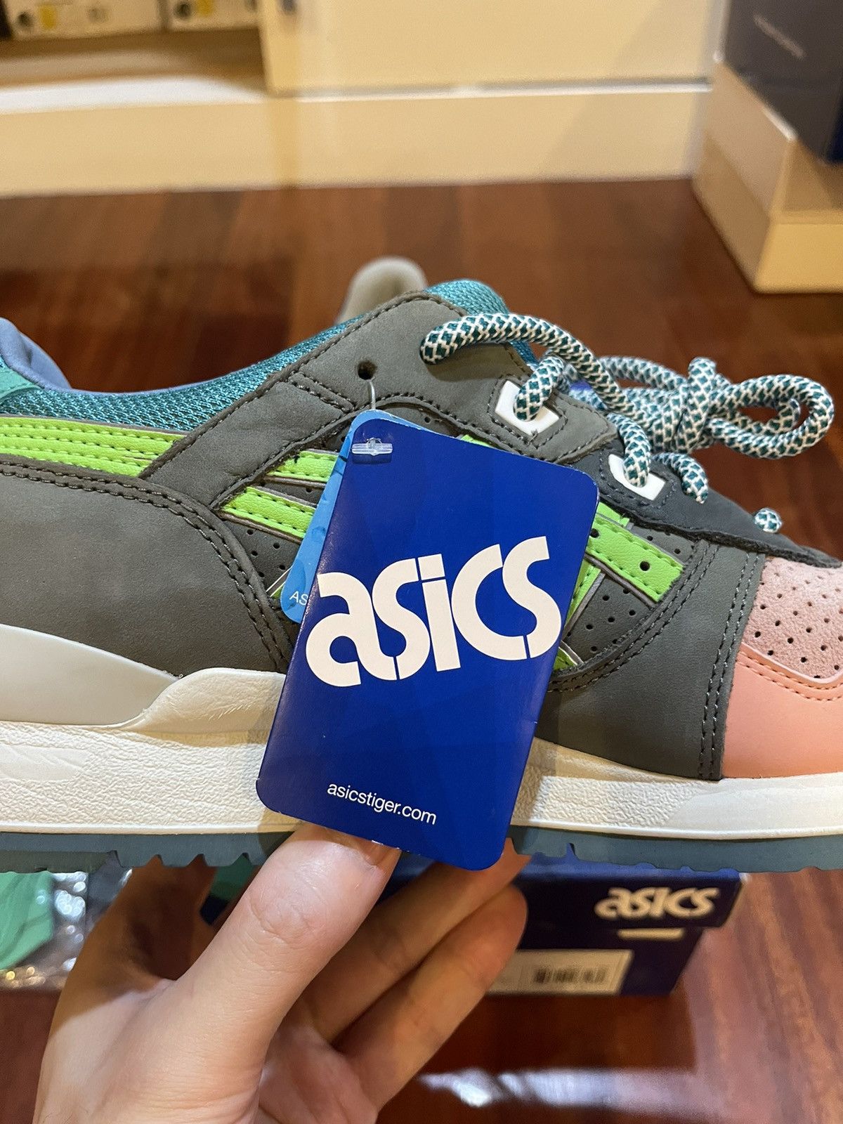 Asics × Kith × Ronnie Fieg New!!! Ronnie Fieg (Kith Founder)x ASICS Gel Lyte 3 Size US 9.5 / EU 42-43 - 12 Thumbnail