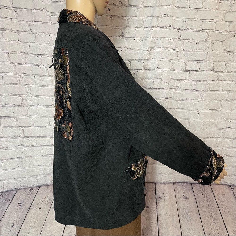 Other Susan Graver Black Front Zip Tapestry Trim Jacket Size M Size M / US 6-8 / IT 42-44 - 4 Thumbnail