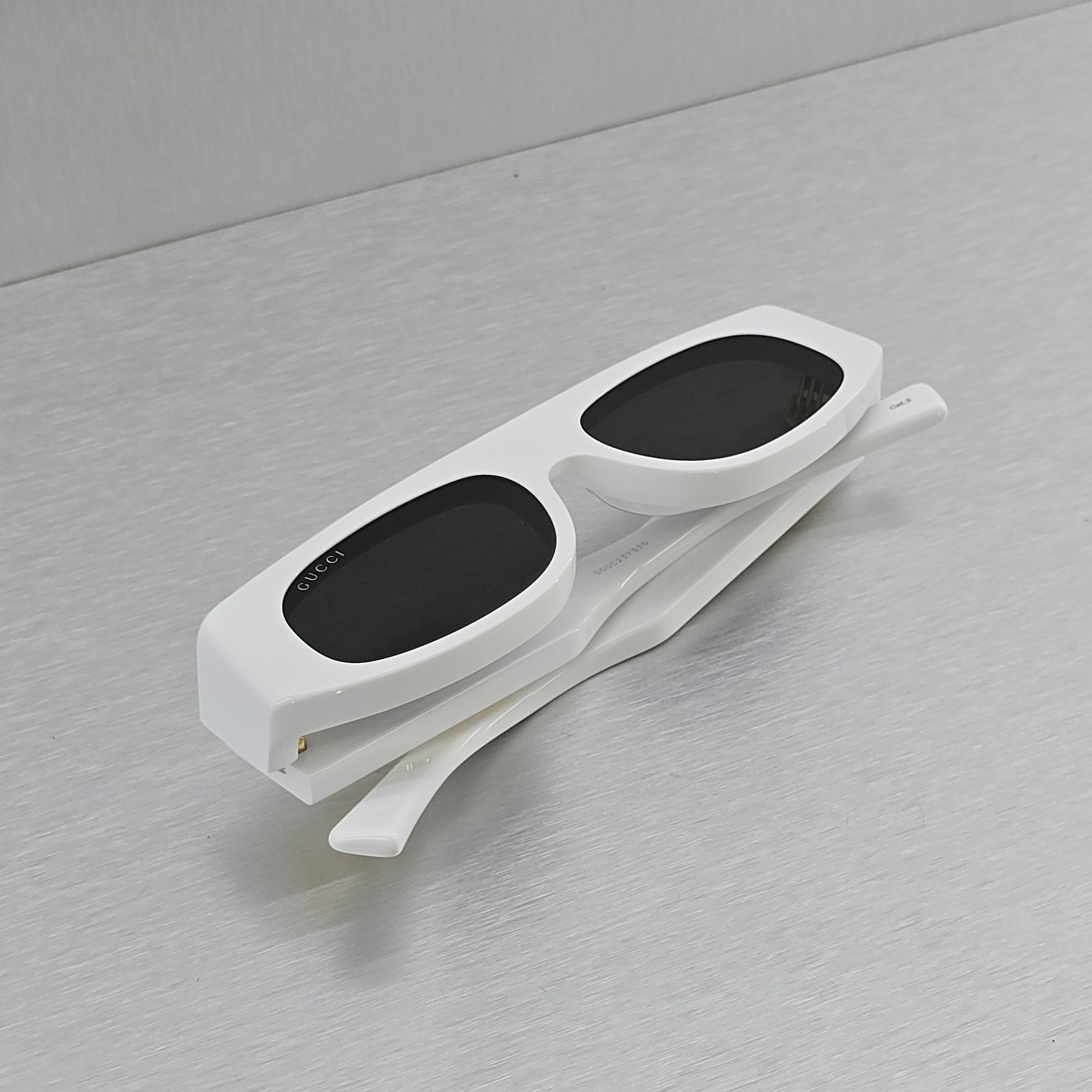 Gucci GUCCI GG1771S 002 Sunglasses WHITE Size ONE SIZE - 3 Thumbnail