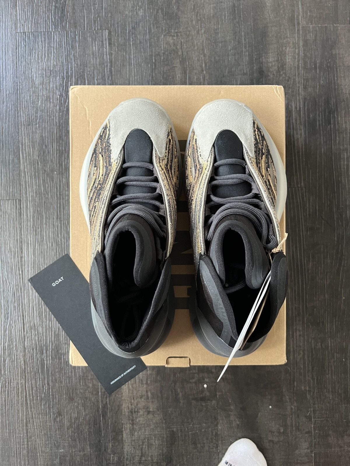 Adidas × Yeezy Adidas Yeezy Quantum Size US 8 / EU 41 - 10 Thumbnail