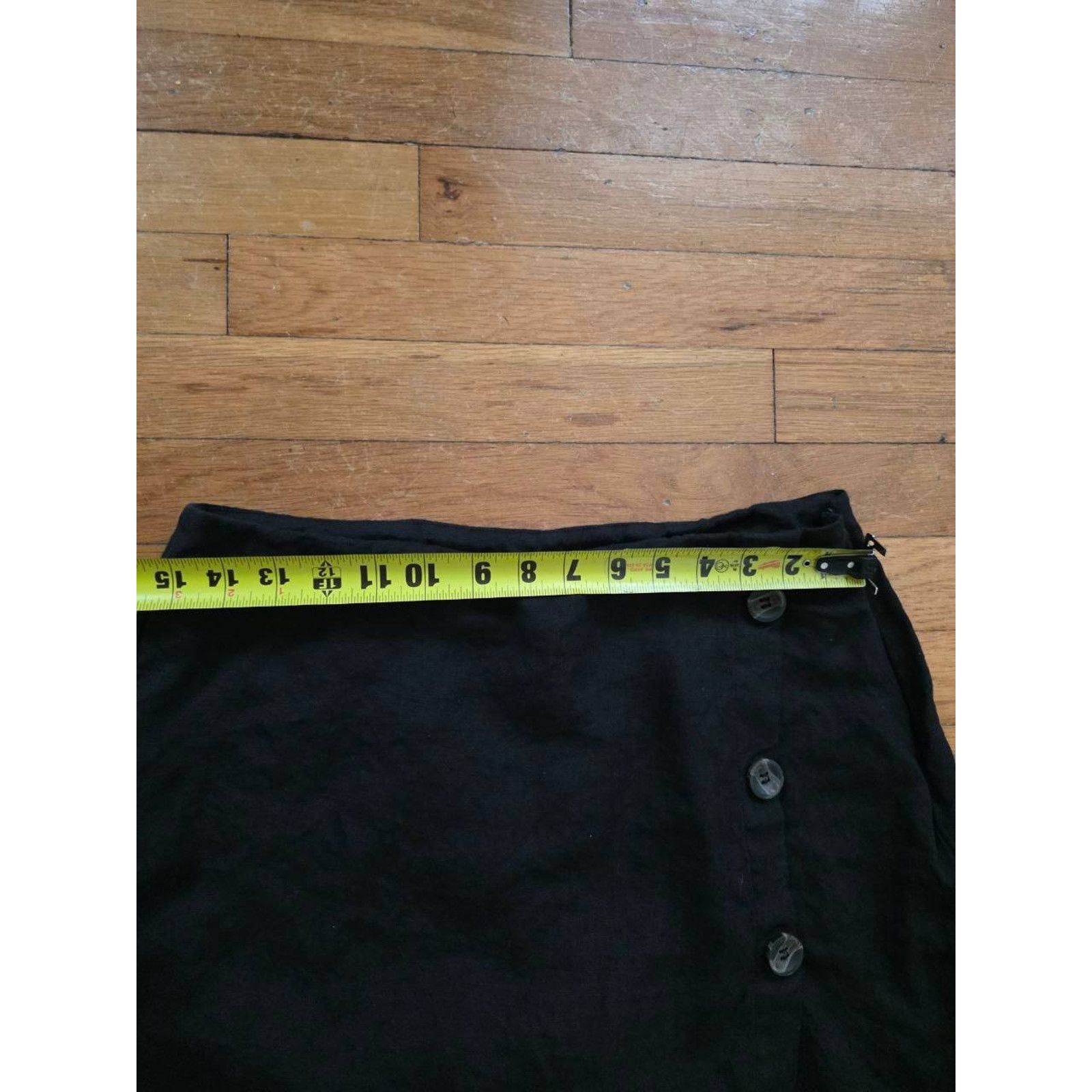 Jimmy Choo Jimmy Key Linen mini skirt-shorts buttons black L A001564 Size 34" / US 12 / IT 48 - 5 Thumbnail