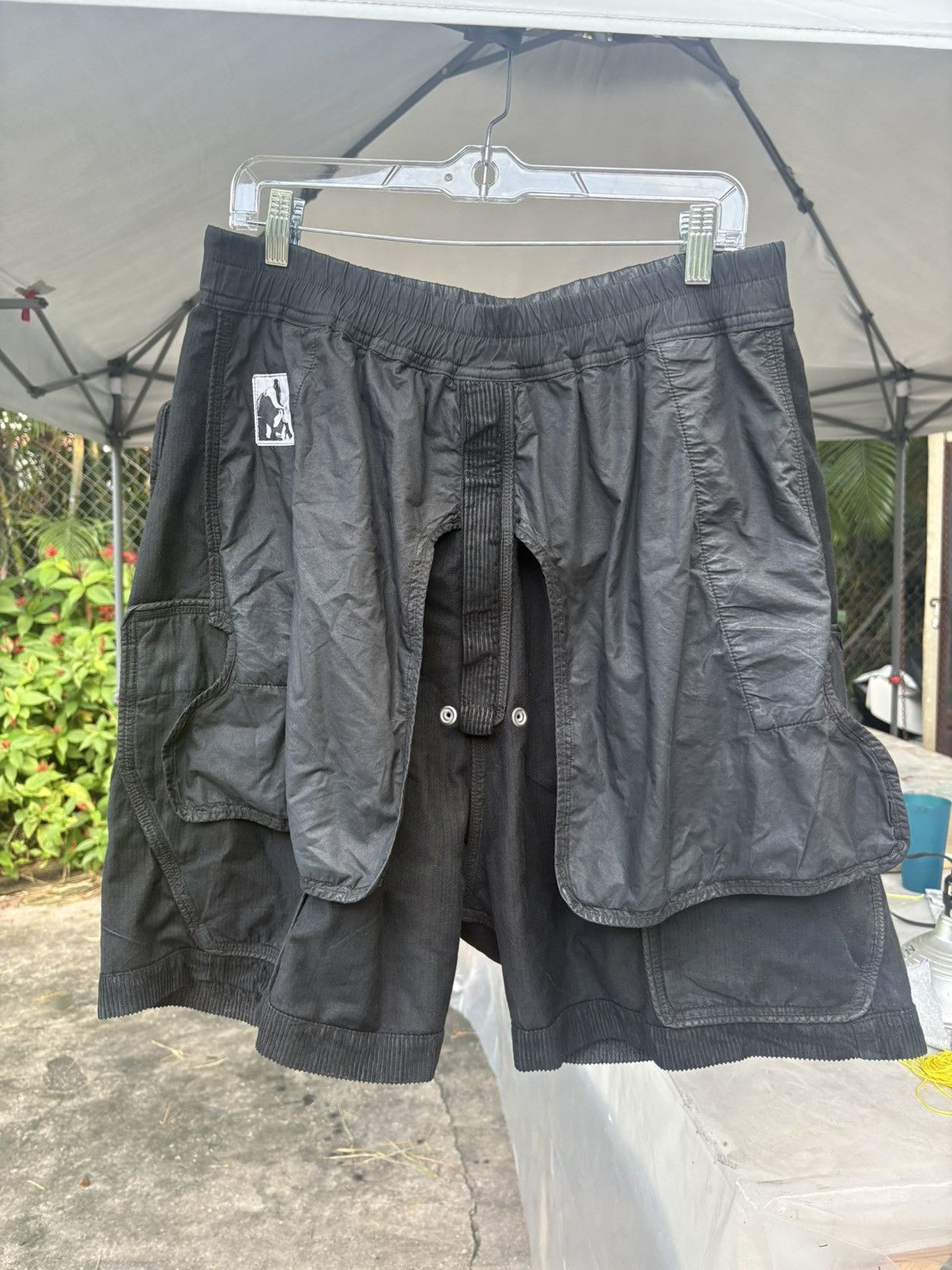 Rick Owens CARGO BELA SHORTS "BLACK FOIL CORDUROY" Size US 32 / EU 48 - 3 Thumbnail