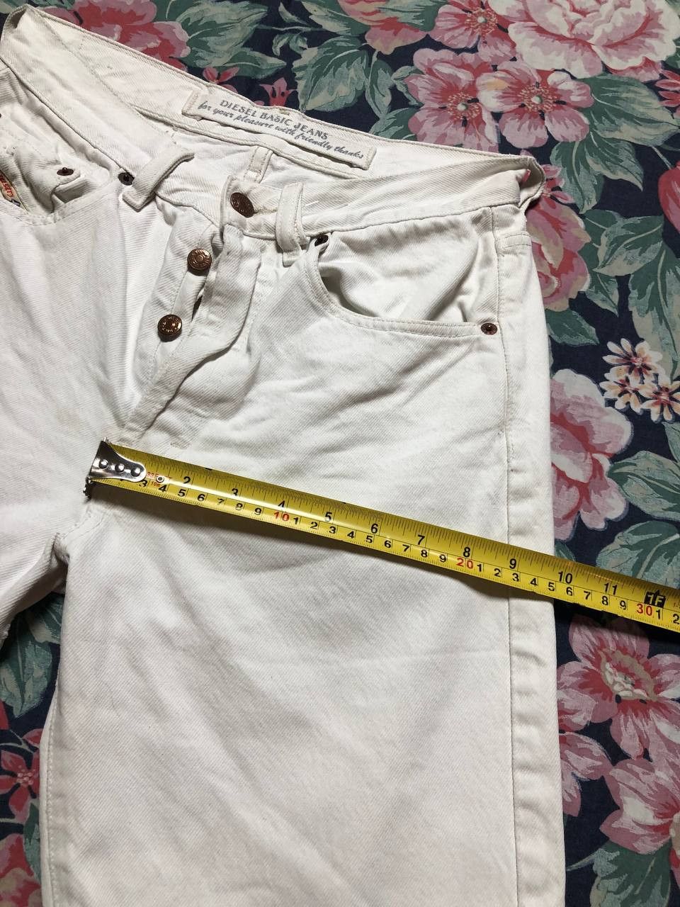 Diesel Vintage Diesel Loose Light Wash Faded Jean Shorts Size US 29 - 13 Thumbnail