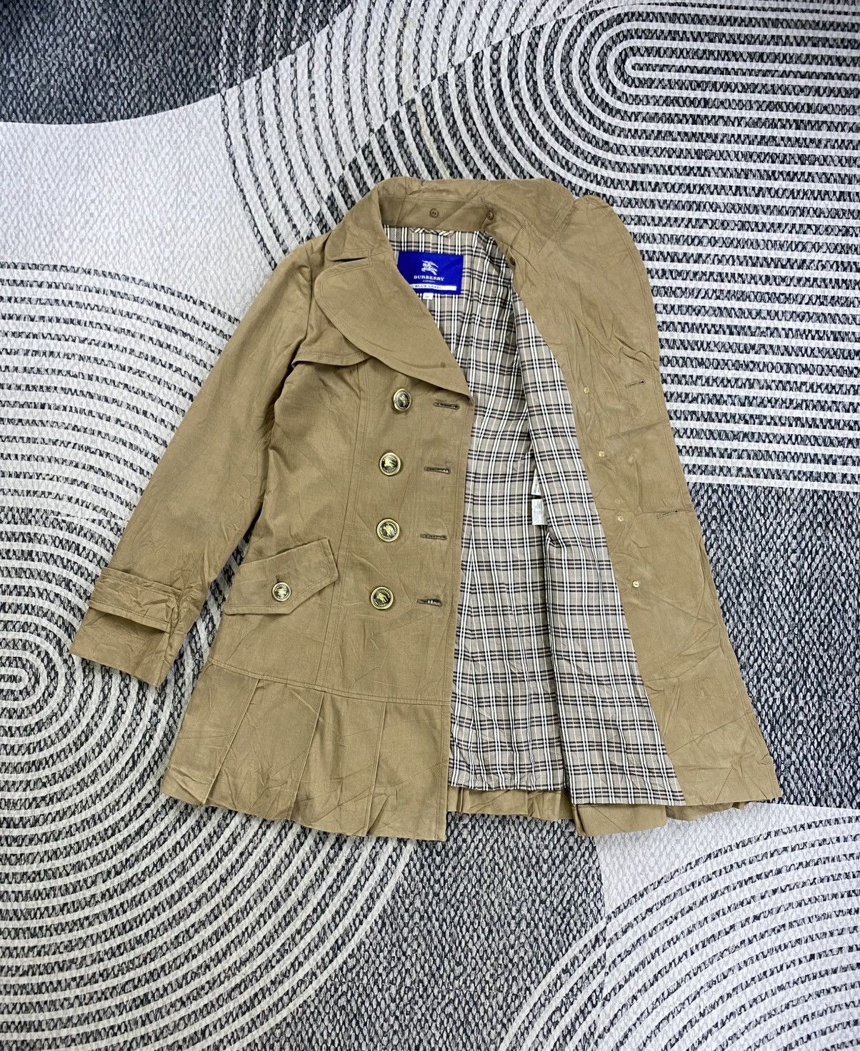 Burberry Vintage Burberry Blue Label Double Collar Trench Coat Jacket Size M / US 6-8 / IT 42-44 - 1 Thumbnail
