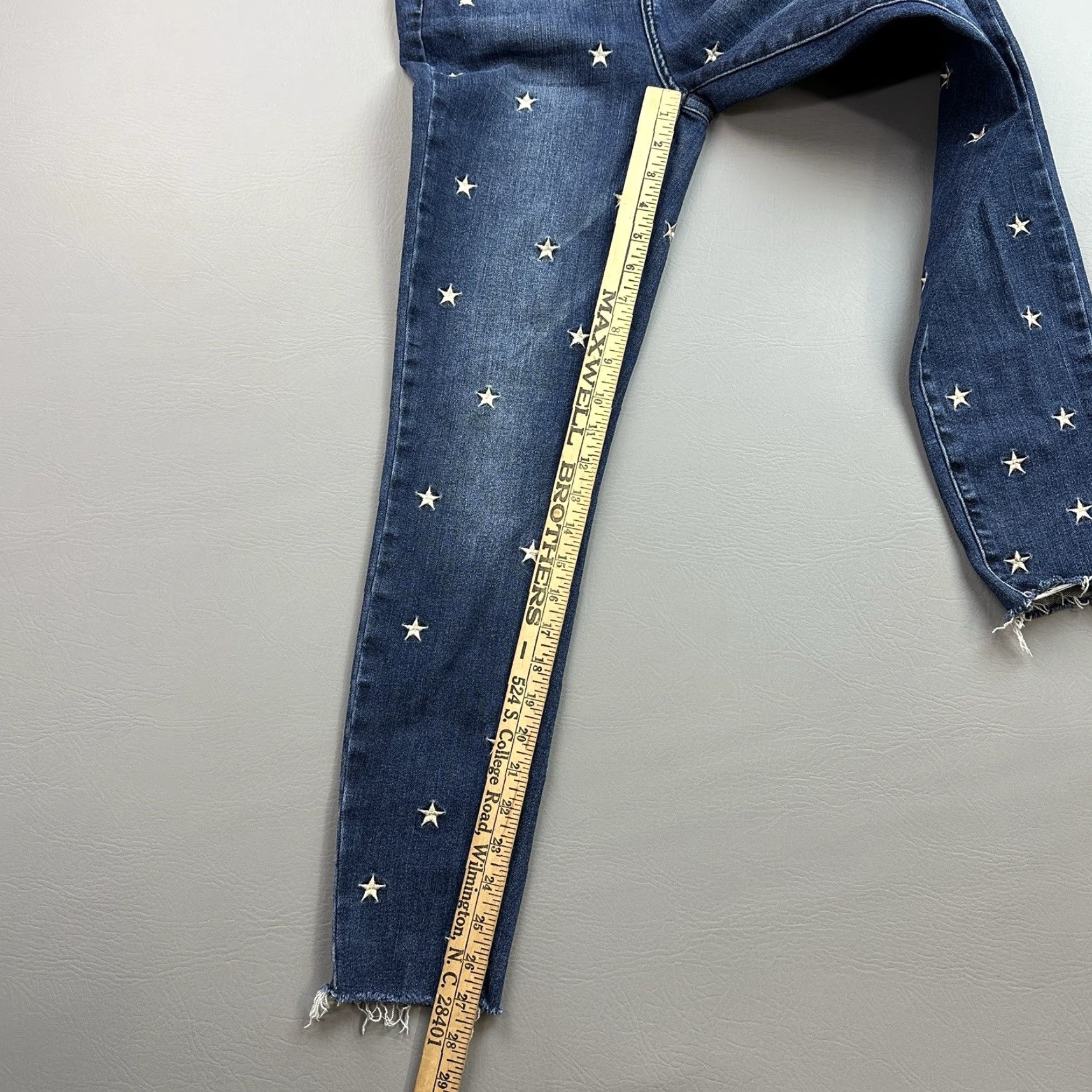 Denime Judy Blue Jeans Women’s 5/27 Dark Wash Denim Embroidered Star Skinny Fit Stretch Jeans Size 27" / US 4 / IT 40 - 2 Thumbnail