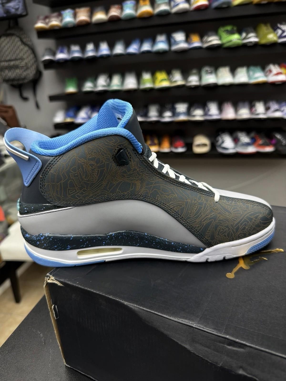 Jordan Brand Size 10 - Air Jordan Dub Zero ‘Wolf Grey’ Brand New Size US 10 / EU 43 - 3 Thumbnail
