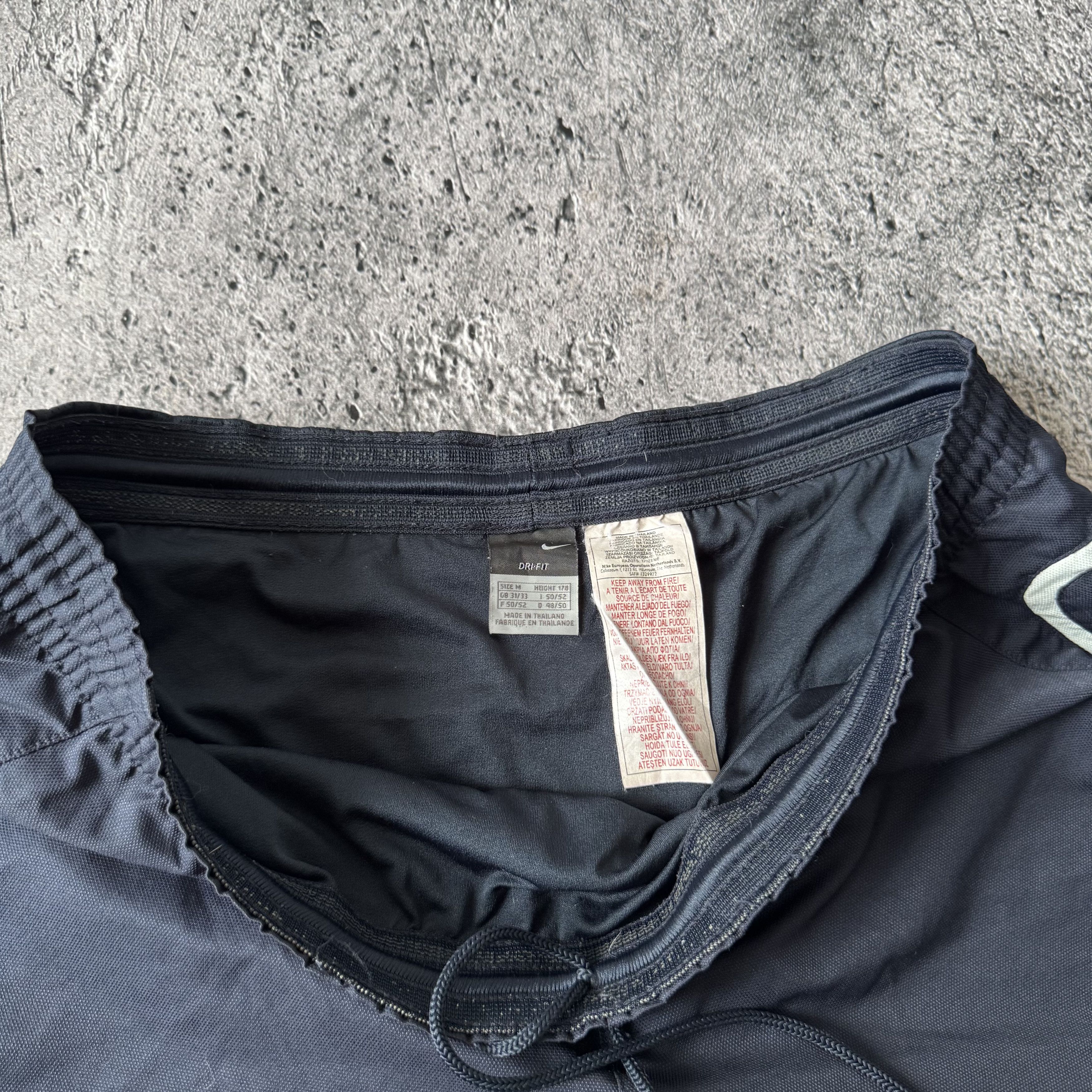 Nike Vintage T90 Nike VTG Shorts Nylon Swoosh Logo Drill Y2k Size US 34 / EU 50 - 5 Thumbnail