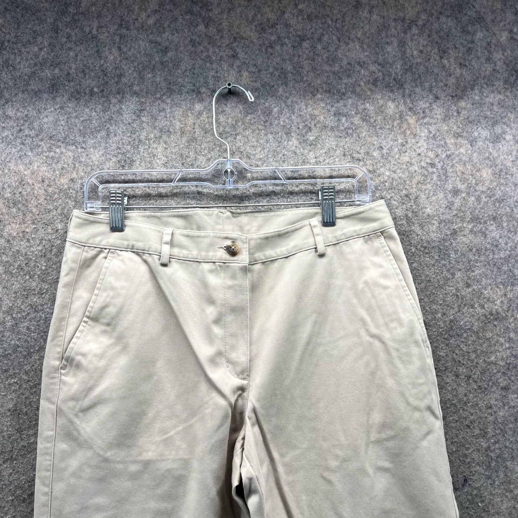 Vintage L.L. Bean Pants Women 6 Khaki Beige Chino Canvas Regular Rise Mid 8.5-10.5 Inseam 27 in Pockets Shirt? (No, Pants) Size 28" / US 6 / IT 42 - 2 Thumbnail