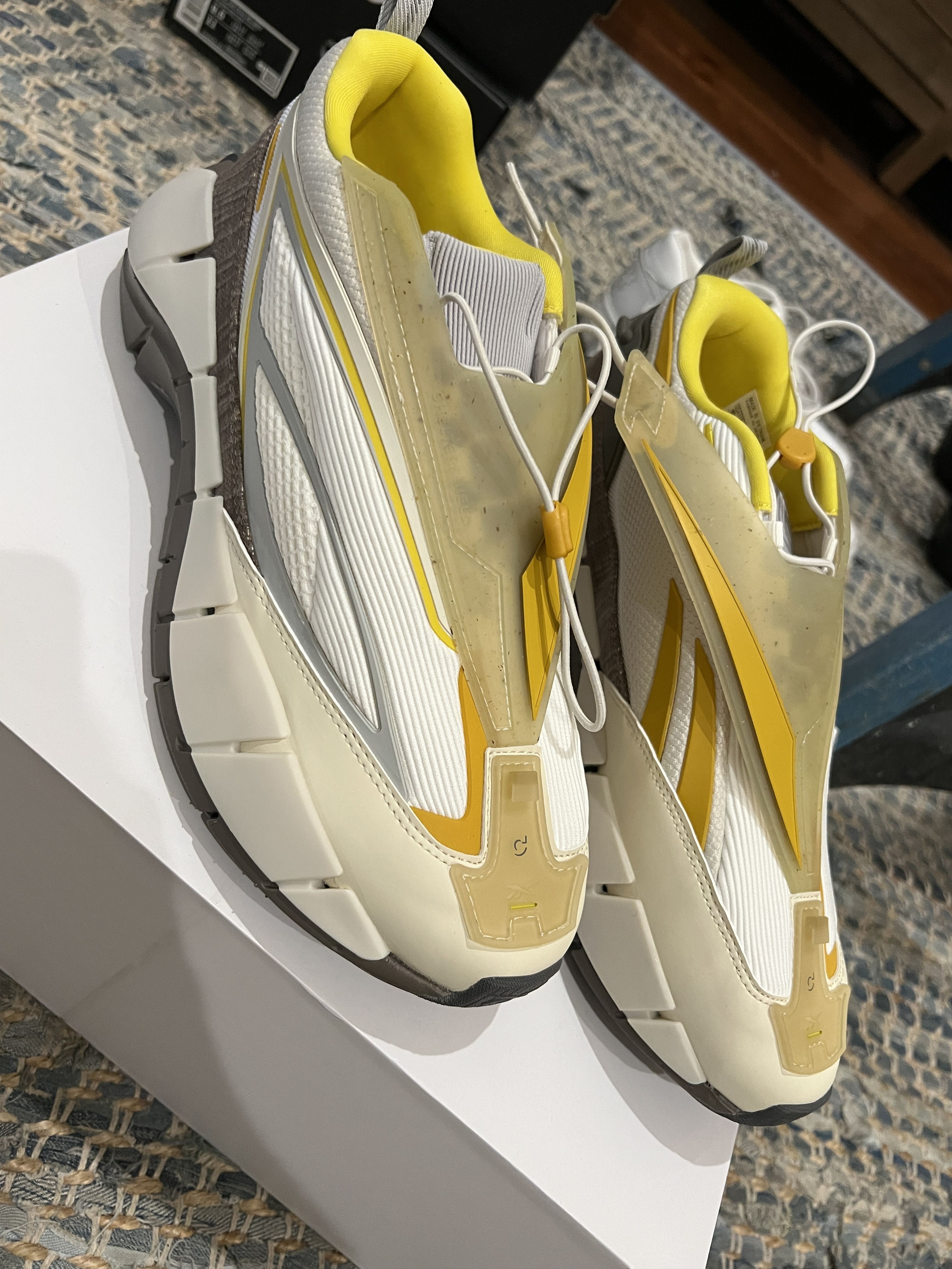image of Zig Hydro Storm Yellow Cottweiler Collab Shoes in White, Men's (Size 10)