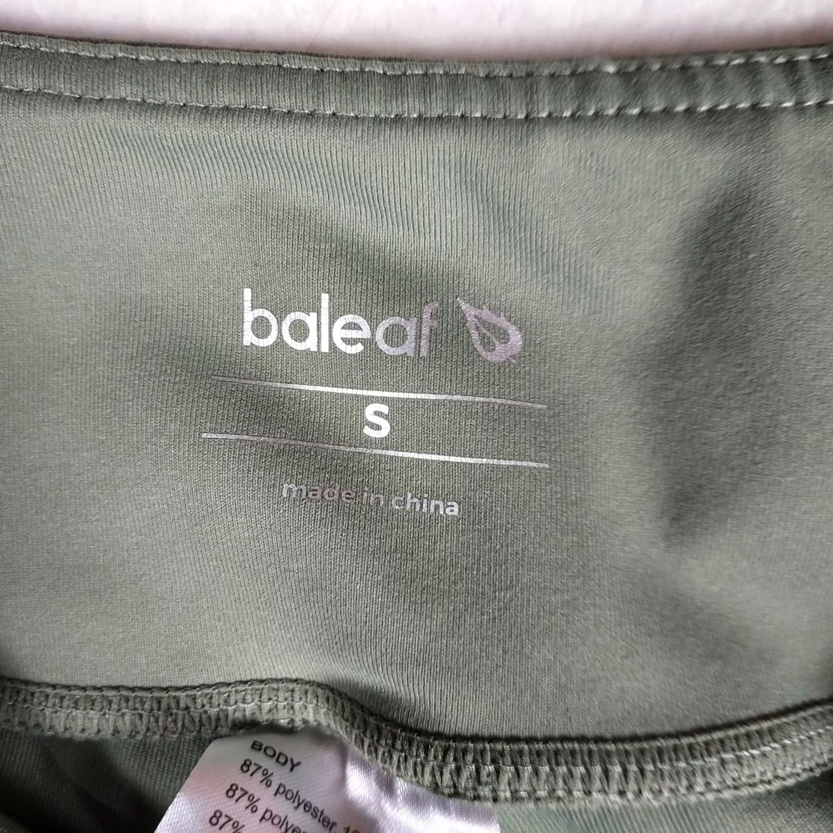 Vintage VINTAGE Baleaf High Waist Biker Shorts Womens Small Sage Pockets Athletic Yoga Size 28" / US 6 / IT 42 - 4 Thumbnail