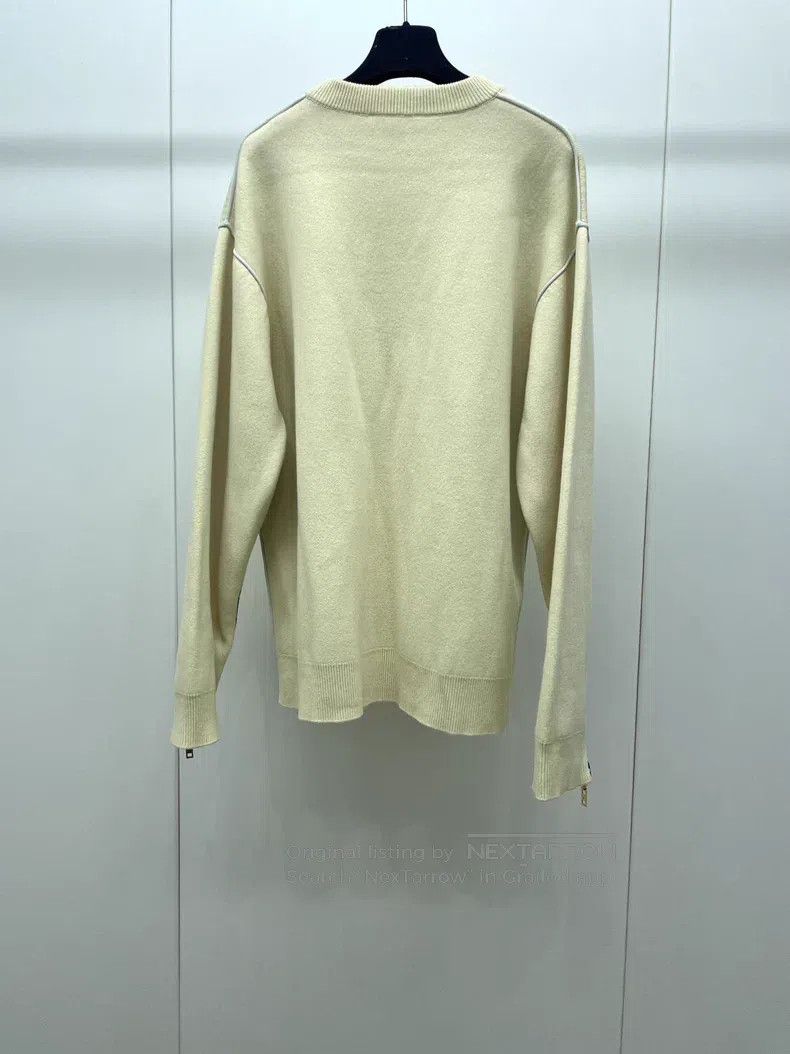 Louis Vuitton Louis Vuitton Chicken Yellow Knitted Sweater Size US M / EU 48-50 / 2 - 2 Thumbnail
