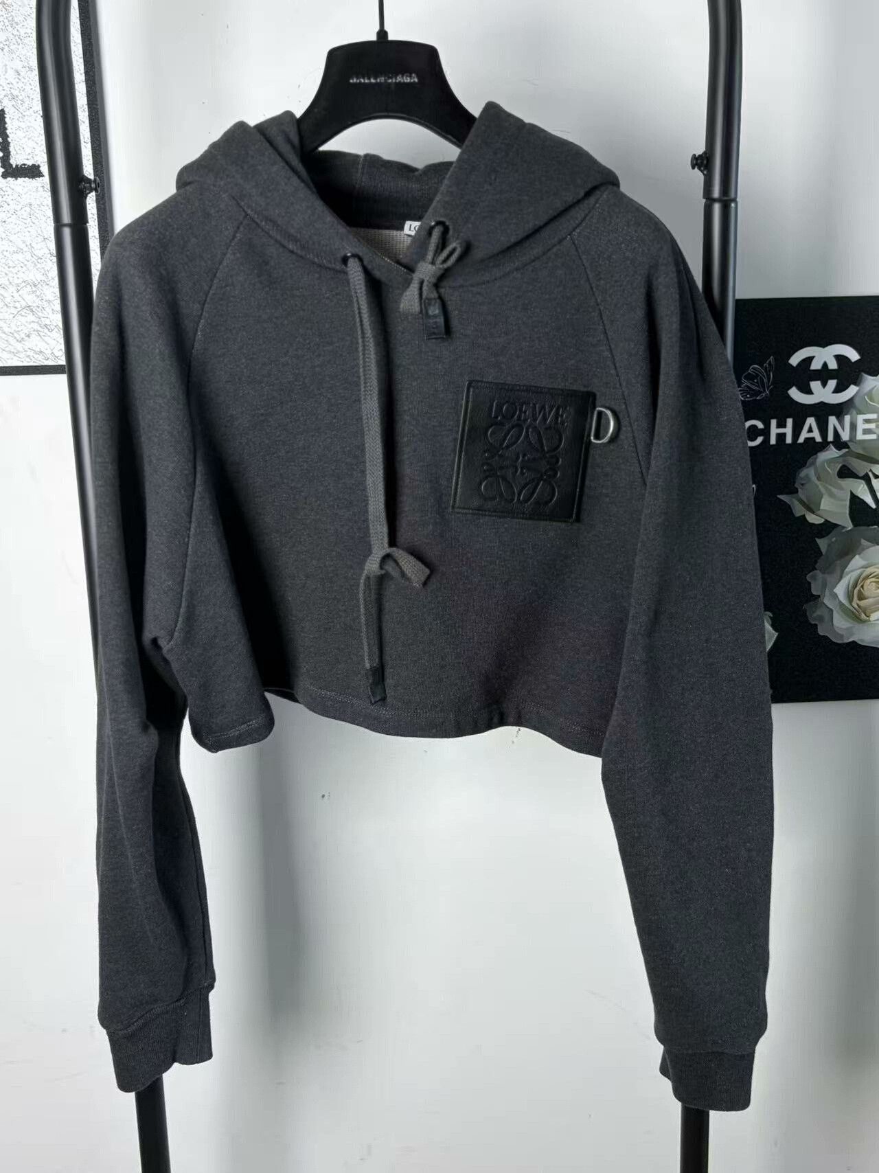 Loewe Loewe Retro White Hoodie l Men Size US L / EU 52-54 / 3 - 1 Thumbnail