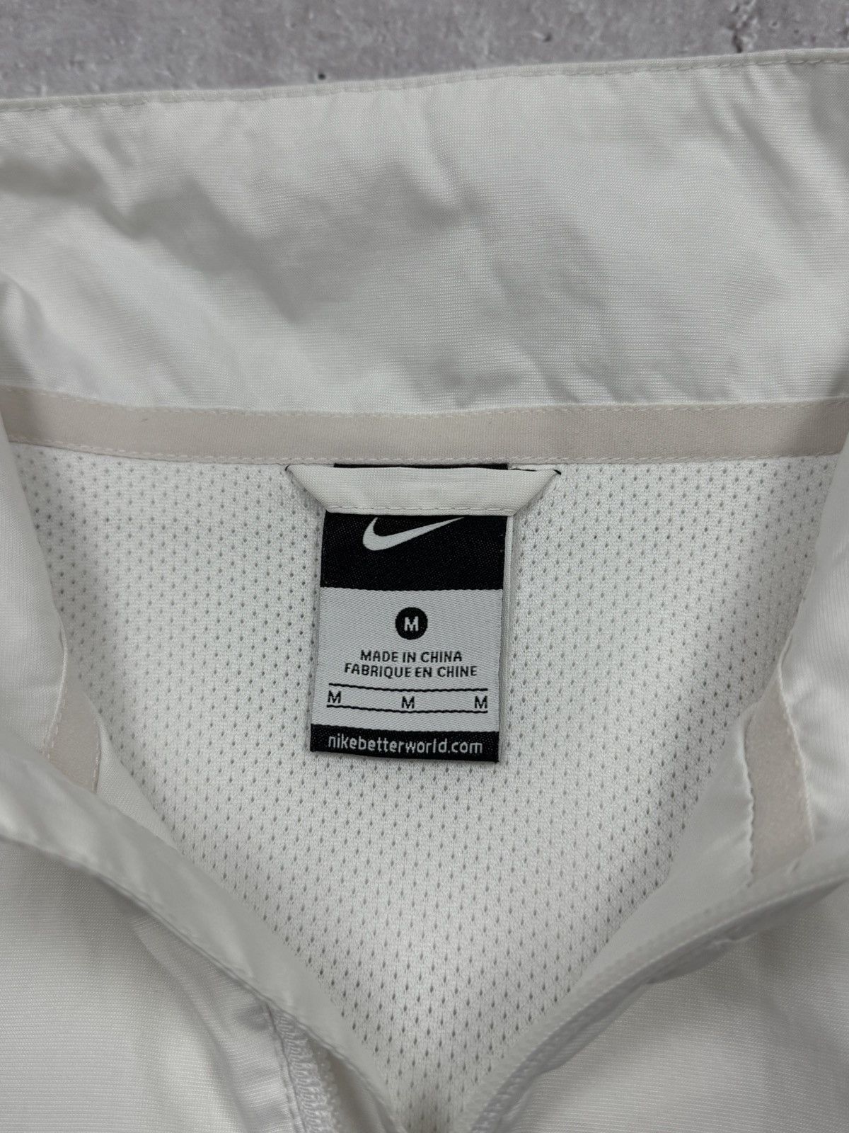 Nike × Vintage Vintage Nike Juventus Blockcore Nylon Track Jacket Size US M / EU 48-50 / 2 - 8 Thumbnail