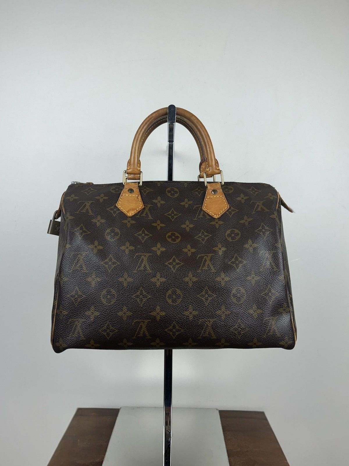 Louis Vuitton Luxury handle bag Louis Vuitton Speedy 30 original item Size ONE SIZE - 1 Thumbnail