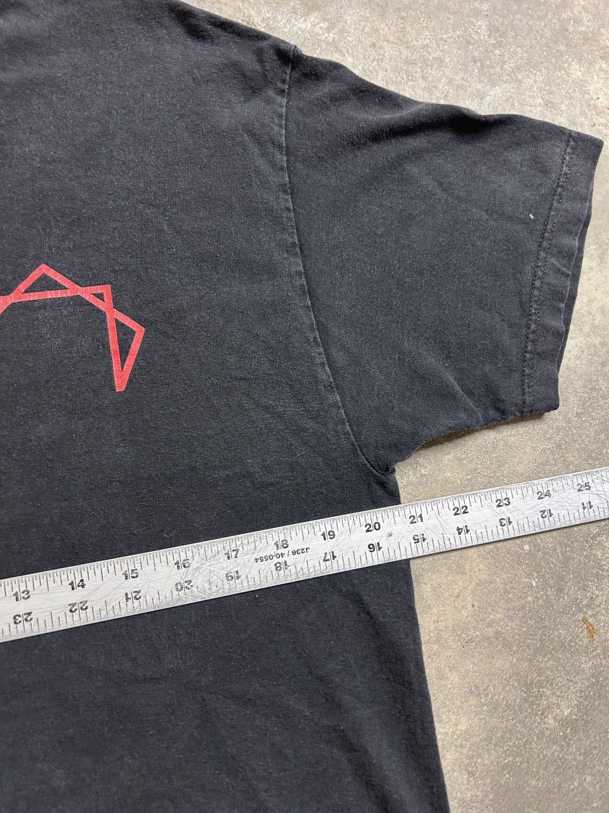 Other Vintage 00’s Heptagram Tool Logo T-shirt Size Medium Size US M / EU 48-50 / 2 - 5 Thumbnail