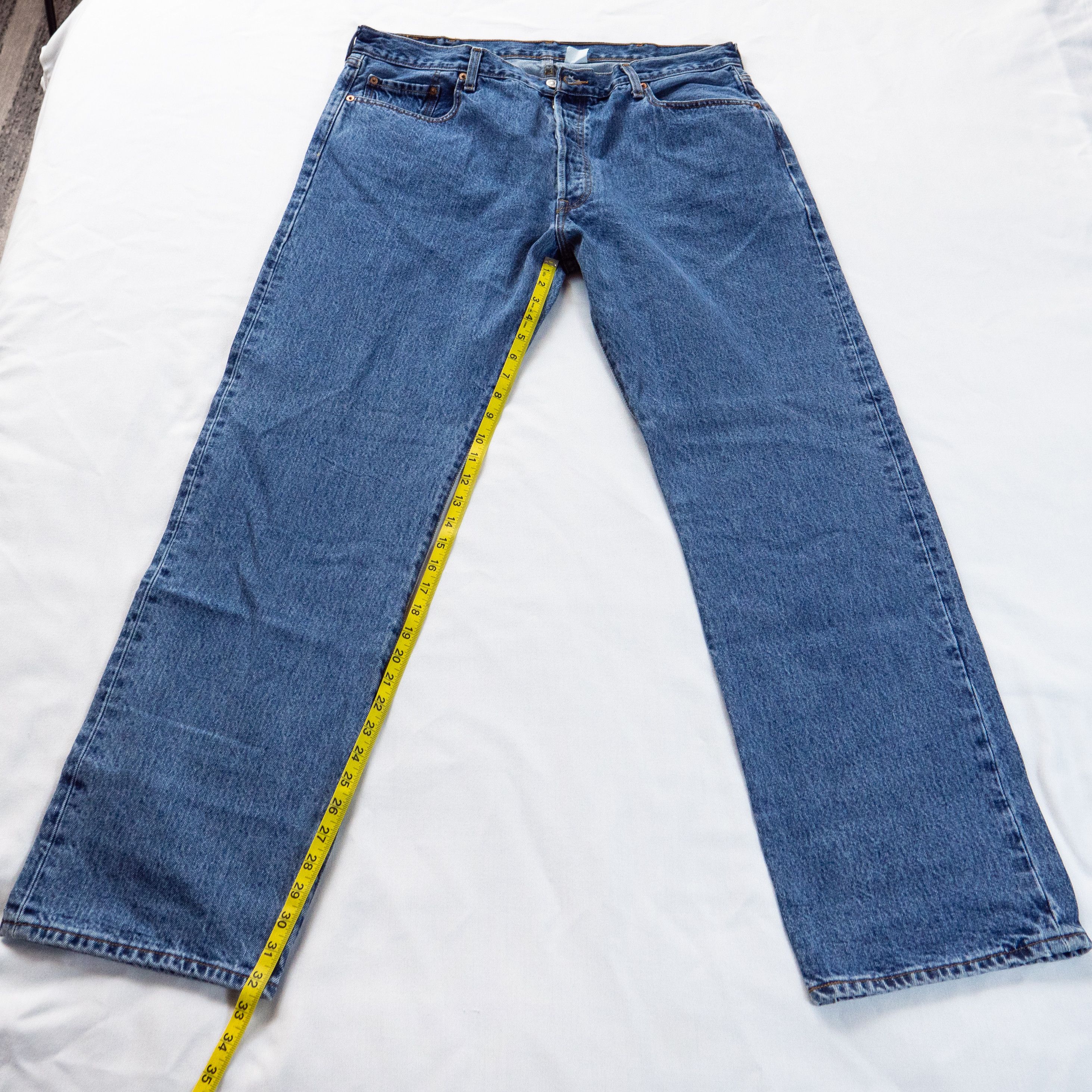Levi's Levi’s 501 – W40 L32 – Button Fly – June 2005 – 100% Cotton Size US 40 / EU 56 - 1 Thumbnail