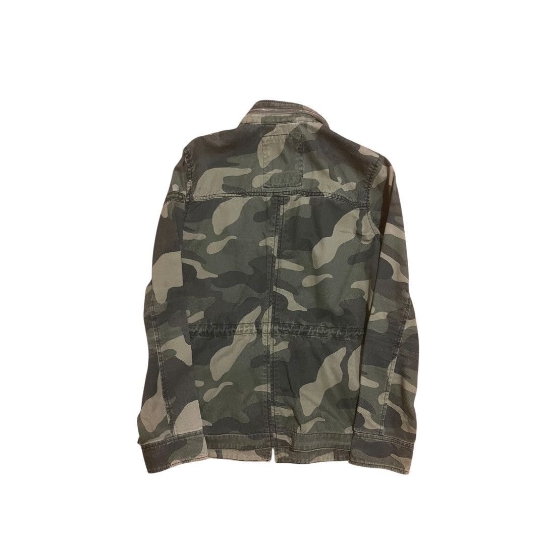Abercrombie & Fitch Abercrombie & Fitch Camo Y2K Utility Outerwear Jacket Sz M Size M / US 6-8 / IT 42-44 - 5 Thumbnail