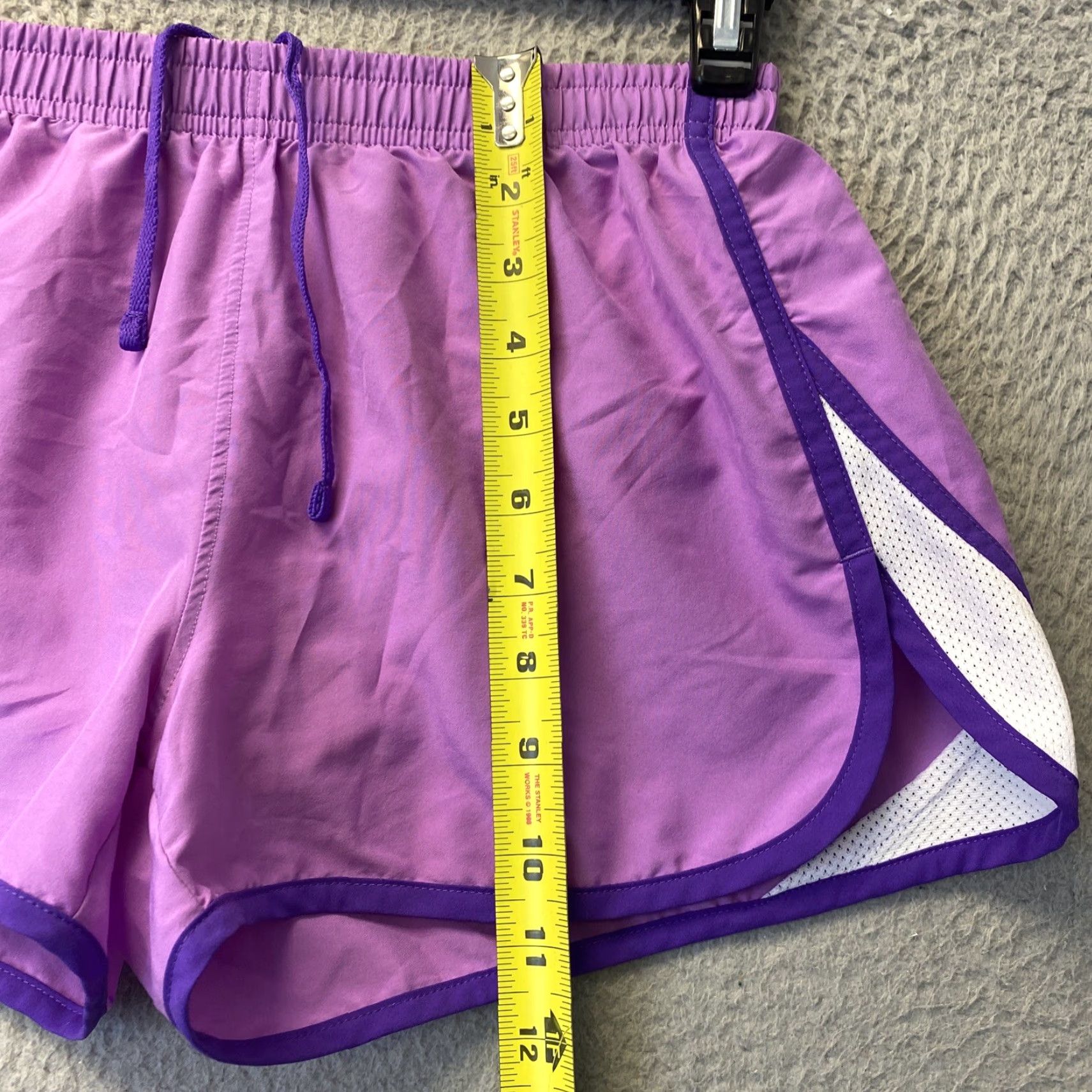 Under Armour Under Armour Shorts Womens S Small Pink Drawstring Athletic Heat Gear Gym/37-65 Size 28" / US 6 / IT 42 - 7 Thumbnail