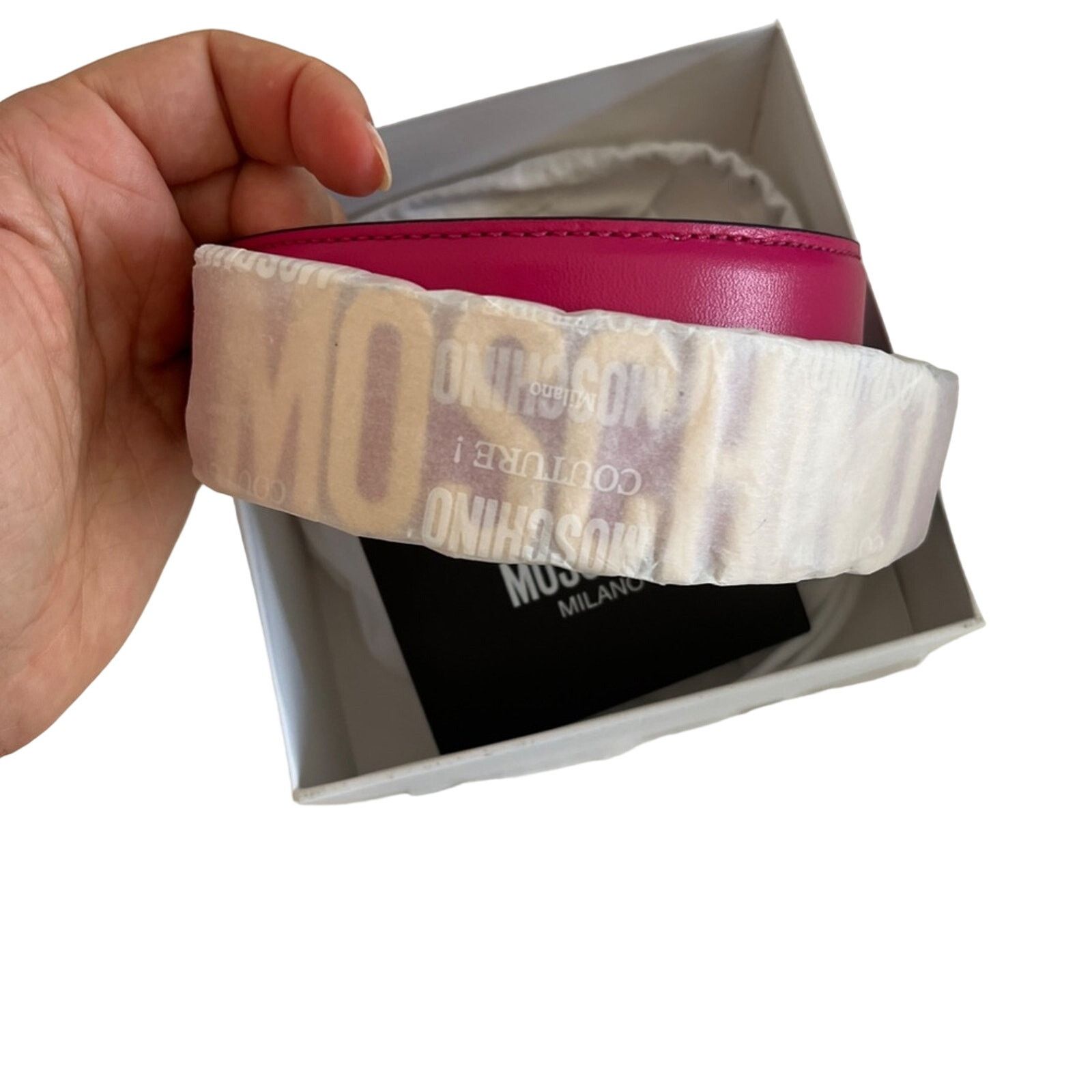 Moschino NWT Moschino Women's Fuschia Leather Logo Embossed Belt 38 Size ONE SIZE - 4 Thumbnail