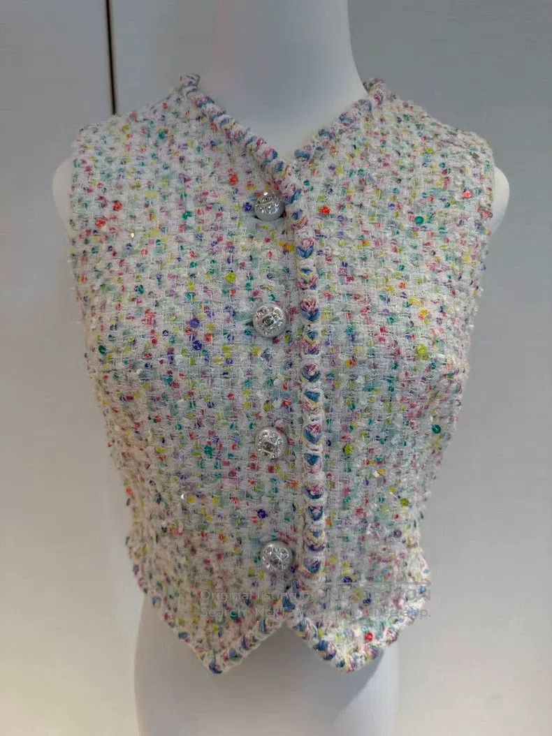 Chanel Chanel 23s coarse tweed sequin vest Size XS / US 0-2 / IT 36-38 - 1 Thumbnail