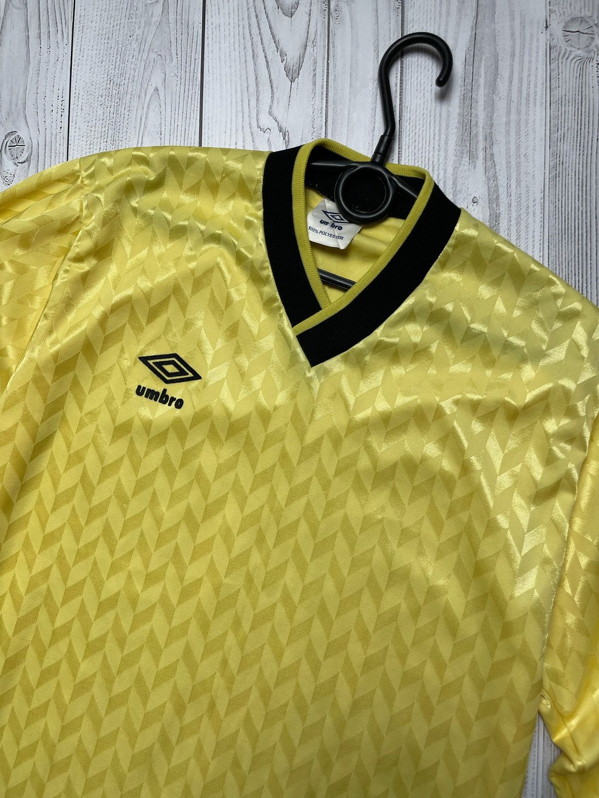 Umbro × Vintage Vintage Umbro monogram soccer jersey rare yellow L Size US L / EU 52-54 / 3 - 2 Thumbnail