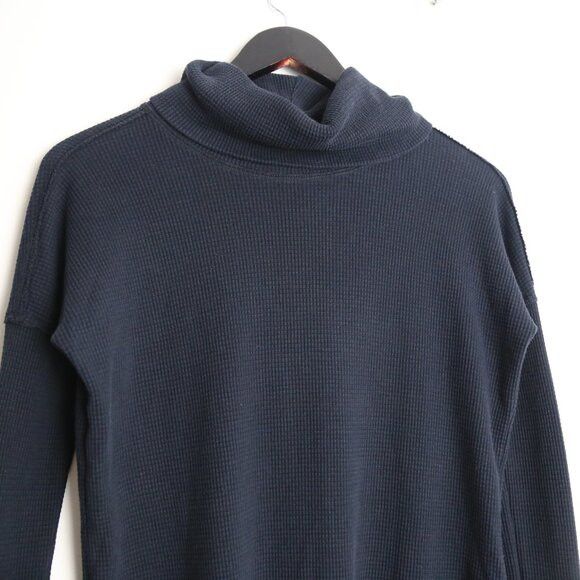 Aritzia Tna Thermal Cowl Neck Black Waffle Knit Long-sleeve Shirt Size XXS / US 00 / IT 34 - 2 Thumbnail