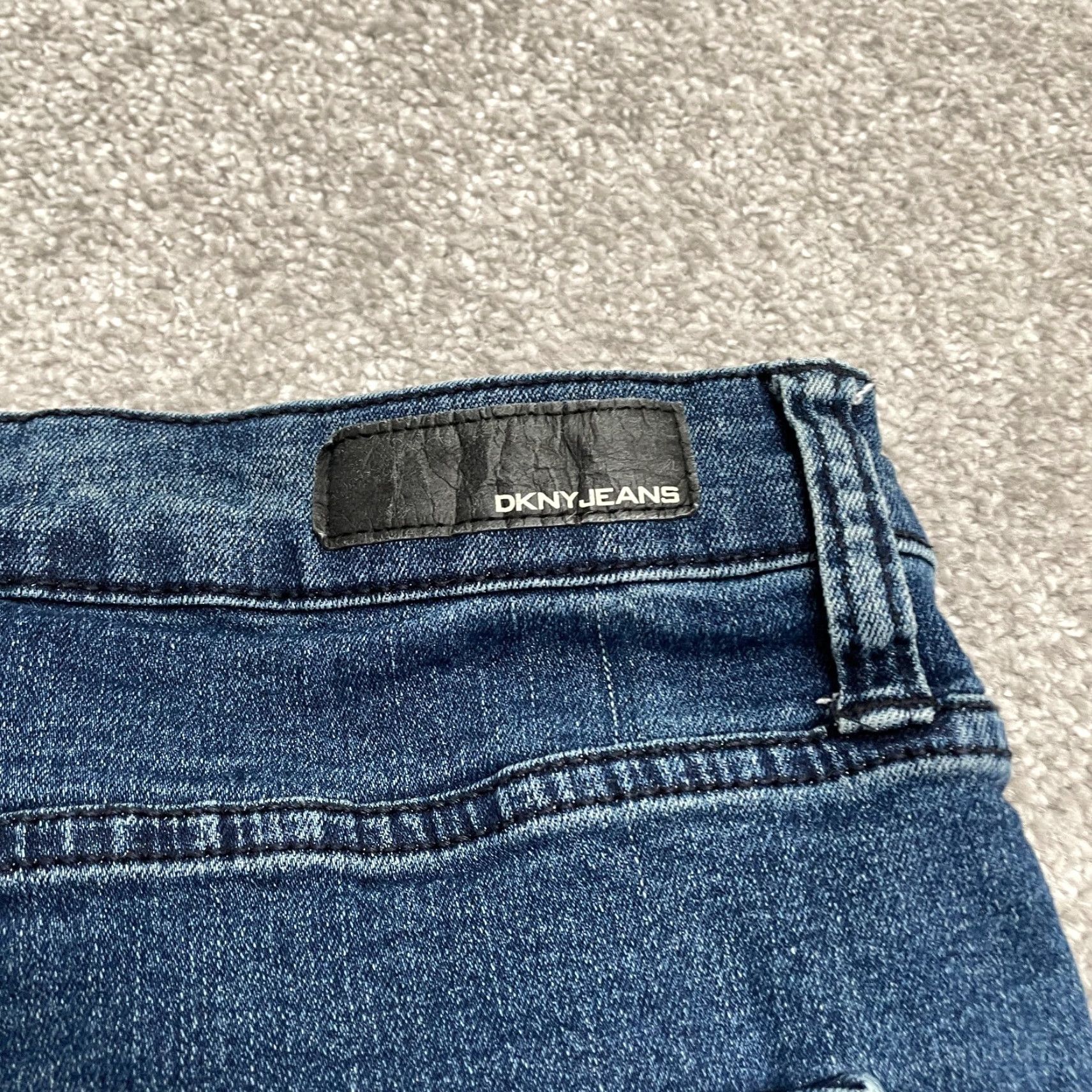 DKNY DKNY Jeans Shorts Denim Womens 14 Blue Dark Wash High Rise Stretch Casual 34x7 Size 36" / US 14 / IT 50 - 4 Thumbnail