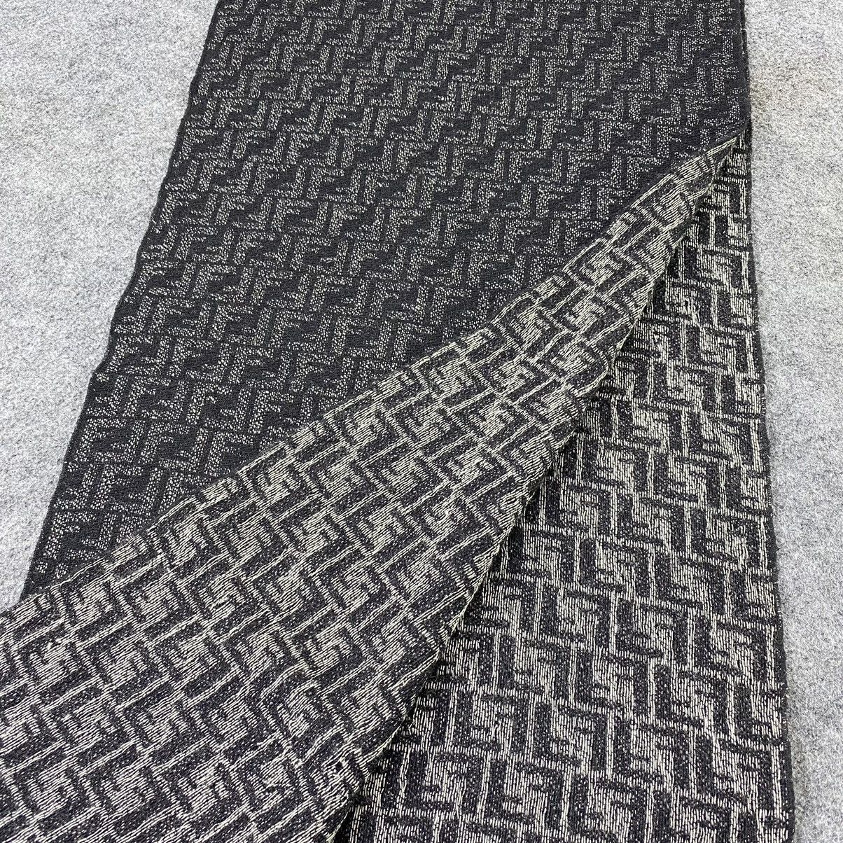Vintage Monogram Fendi missing tag Scarf / Muffler / Neckwear T1243 Size ONE SIZE - 5 Thumbnail