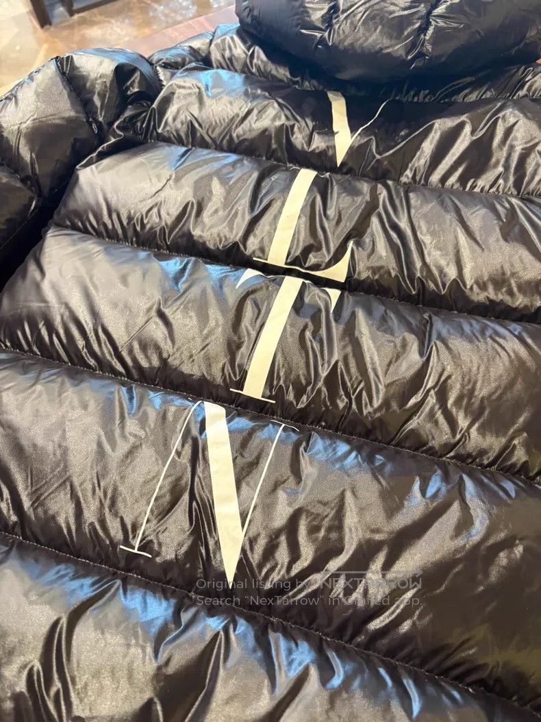 Valentino Valentino Co-branded down jacket Size S / US 4 / IT 40 - 4 Thumbnail