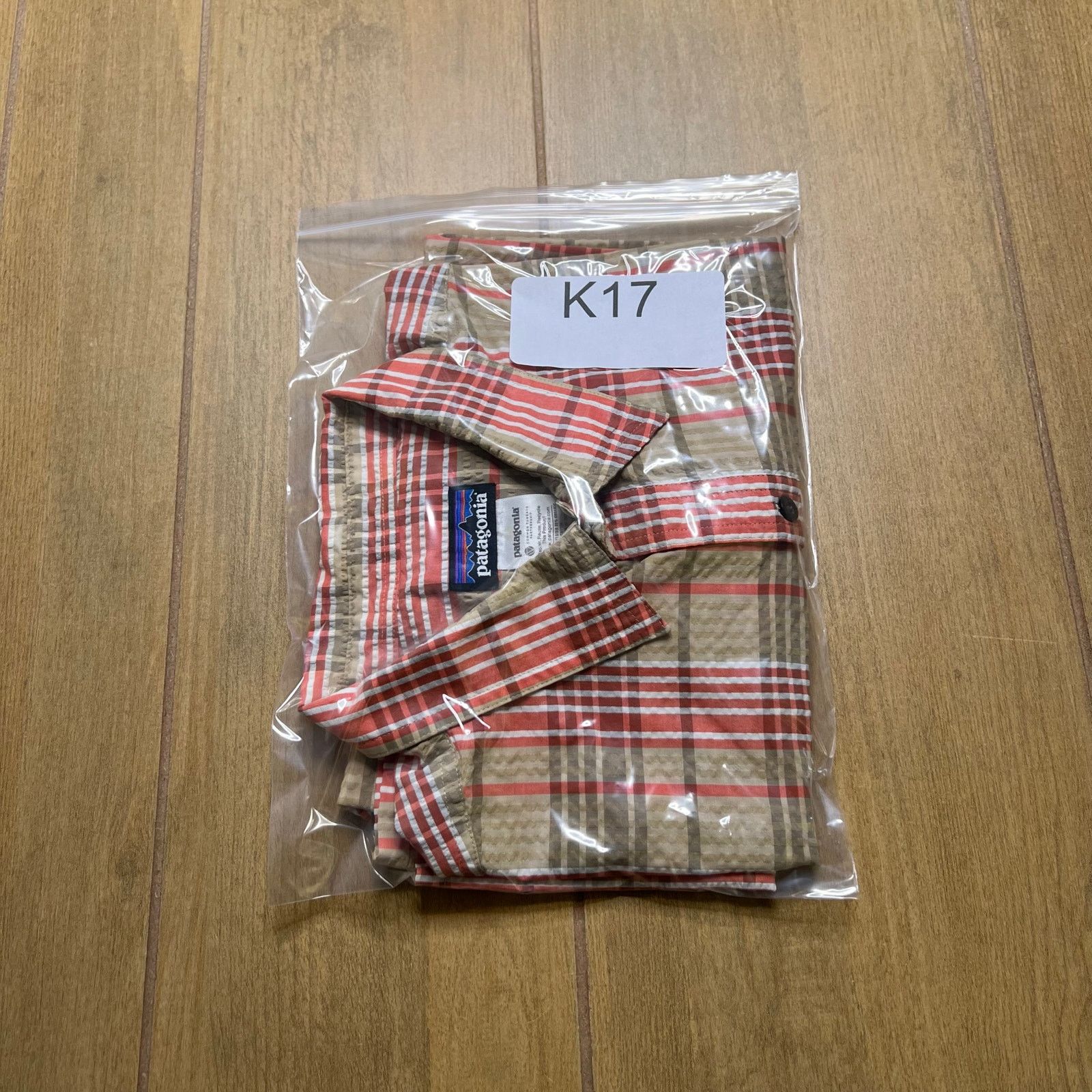 Patagonia Patagonia Organic Cotton Seersucker Plaid Button Up Shirt L Size US L / EU 52-54 / 3 - 9 Thumbnail