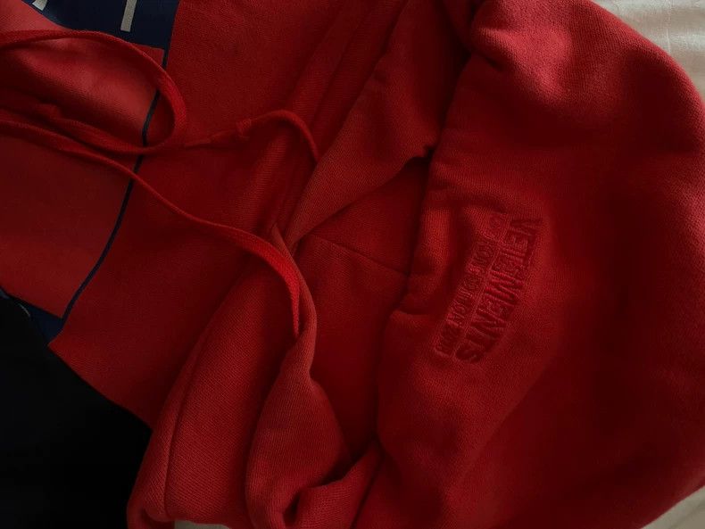 Vetements Vetements x Tommy Hilfiger 2018 collaboration hoodie sweat Size US S / EU 44-46 / 1 - 3 Thumbnail