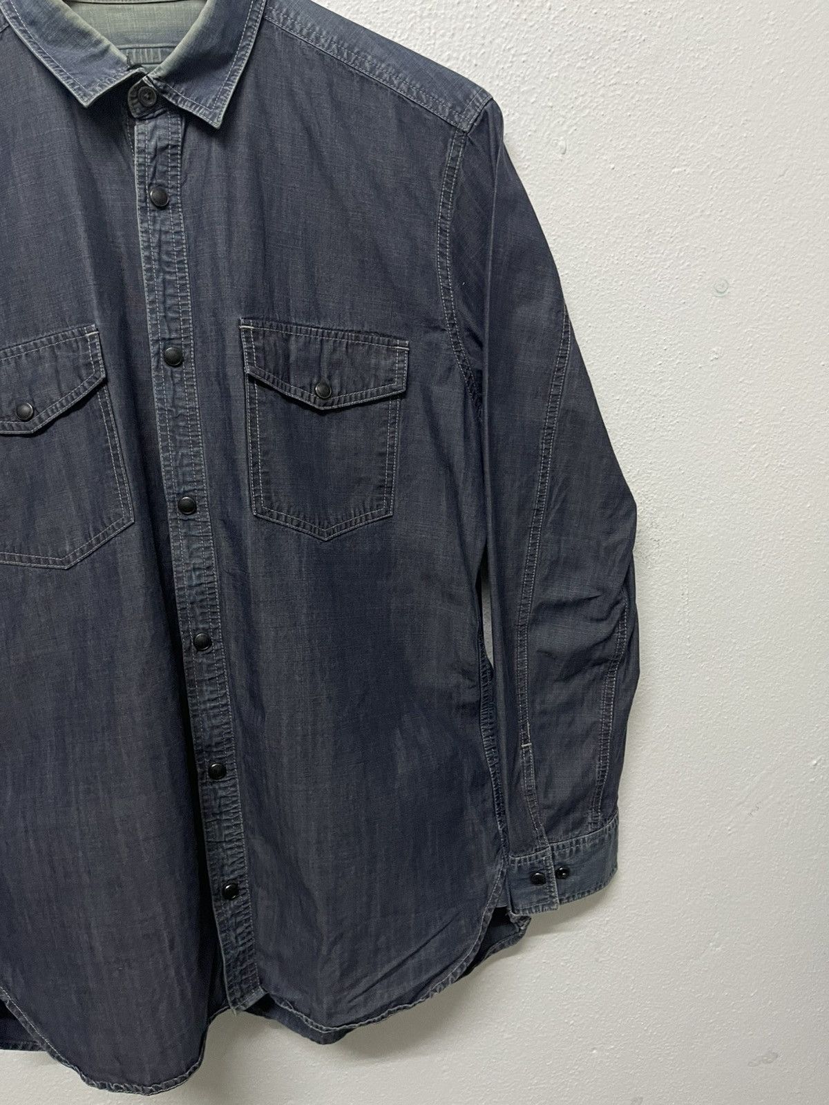 Burberry 90s BURBERRY LONDON DENIM SNAP BUTTON UP SHIRT Size US M / EU 48-50 / 2 - 4 Thumbnail