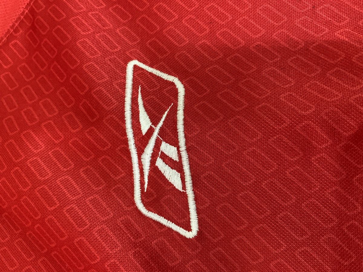 Reebok VINTAGE LIVERPOOL FC 2004 JERSEY Size US L / EU 52-54 / 3 - 5 Thumbnail