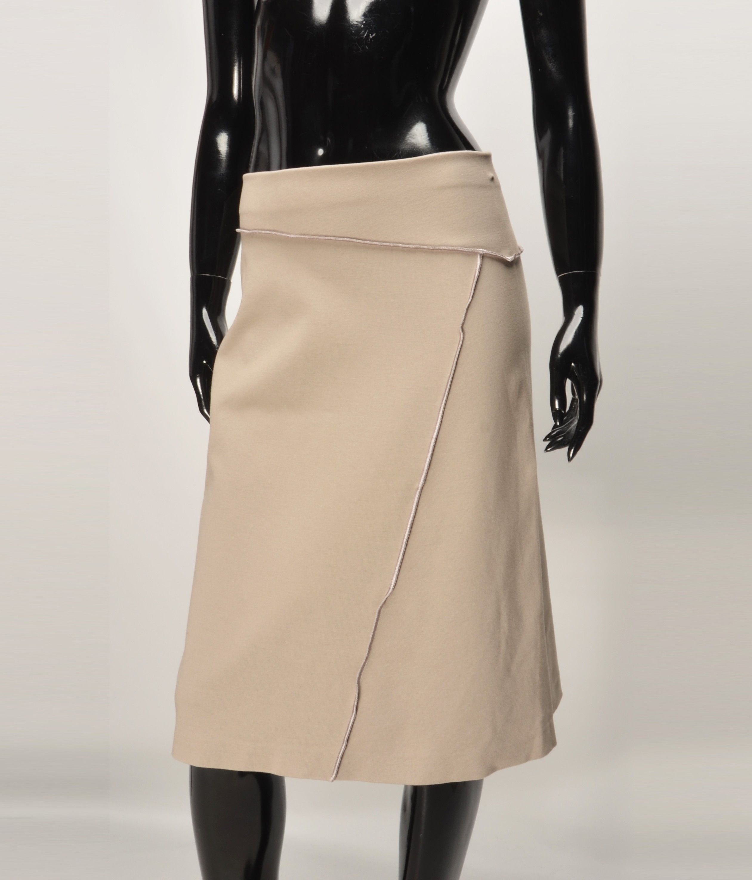 Wolford Wolford Gray A-Line Knee Length Minimalist Skirt Size 25" / US 0 / IT 36 - 1 Thumbnail