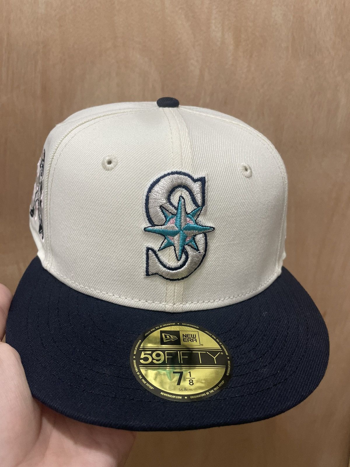 New Era Seattle Mariners Ken Griffey Jr #24 Side Patch 7 1/8 Size ONE SIZE - 1 Thumbnail