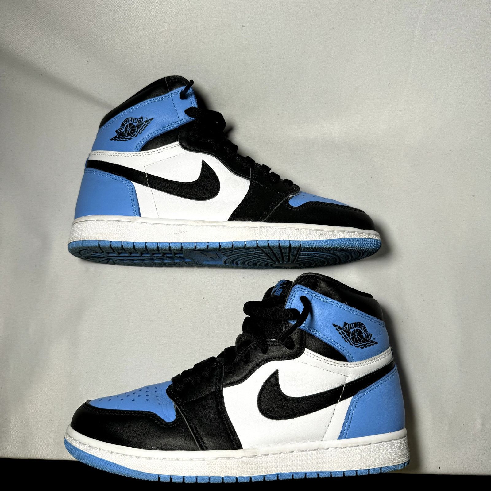Jordan Brand × Nike Nike Air Jordan 1 Retro High OG UNC Toe Men's Shoes - Size 8 Size US 6 / EU 39 - 2 Thumbnail