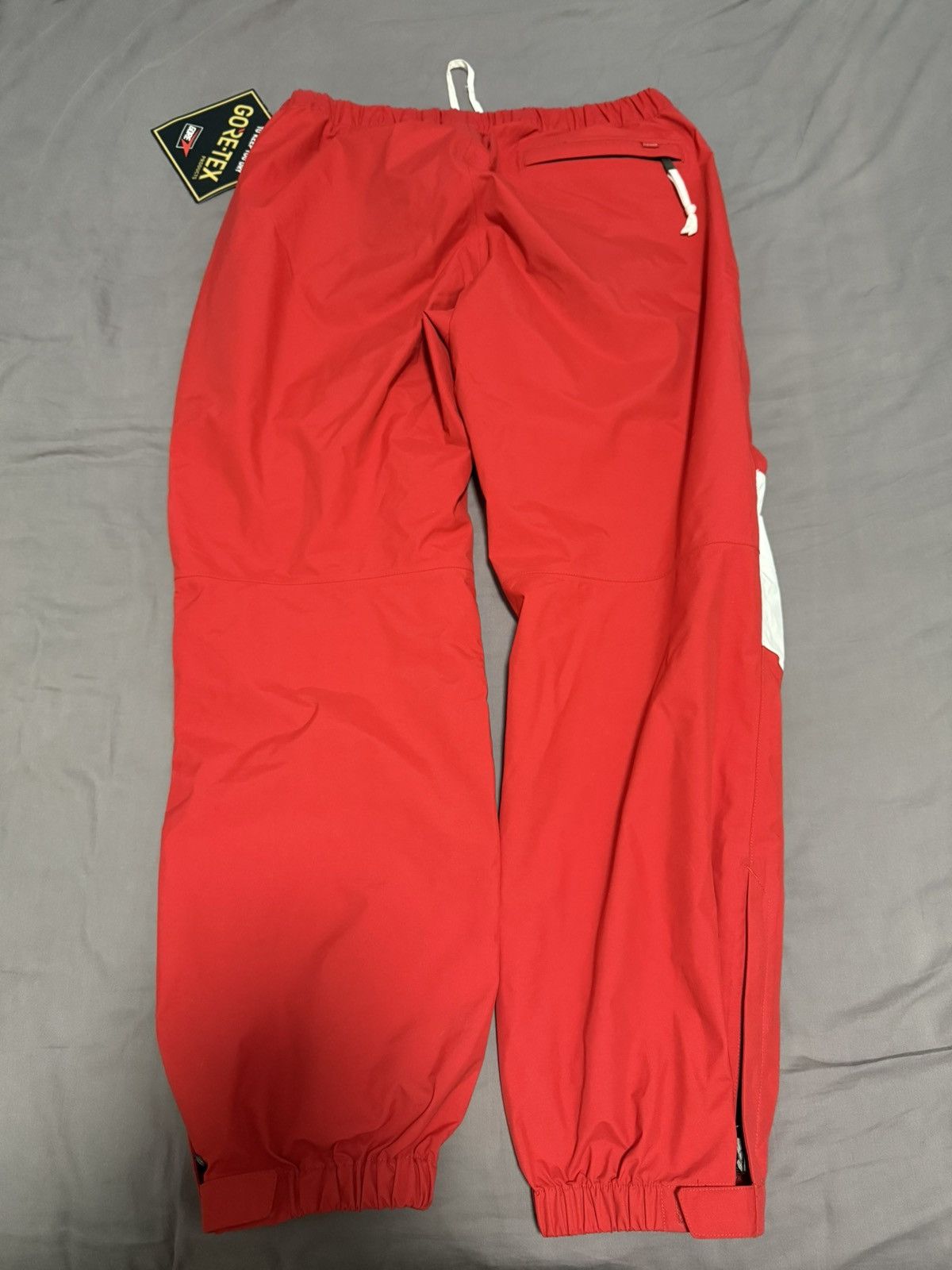 Supreme × The North Face Supreme the north face trans Antarctica expedition flag pant Size US 34 / EU 50 - 7 Thumbnail