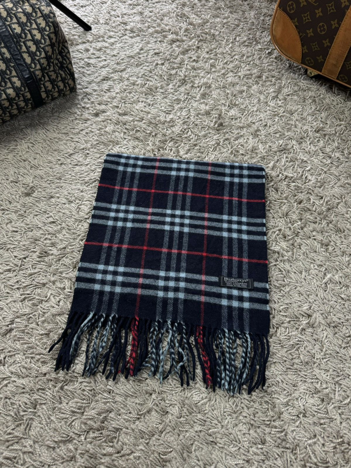 Burberry Vintage wool scarf Burberry’s 90s original luxury item Size ONE SIZE - 1 Thumbnail