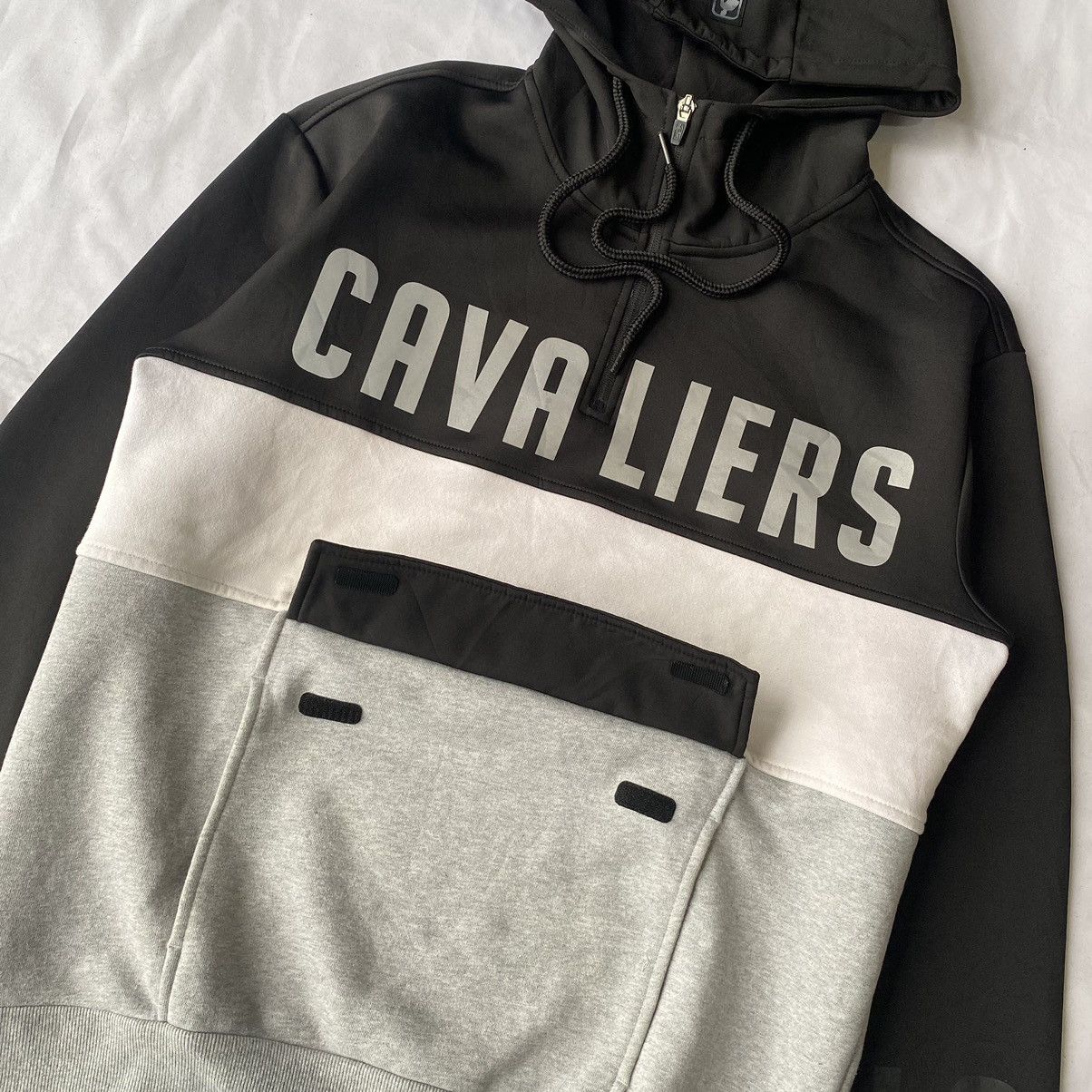 NBA NBA Basketball Cleveland Cavaliers Color-block Hoodie Size US M / EU 48-50 / 2 - 7 Thumbnail
