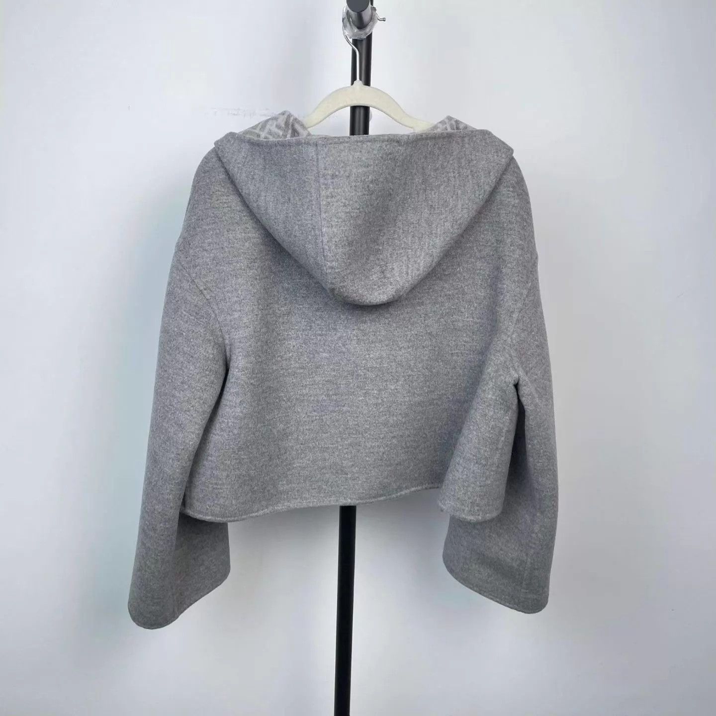 Fendi Fendi double-faced allover print wool coat 42 gray no extras Size M / US 6-8 / IT 42-44 - 5 Thumbnail
