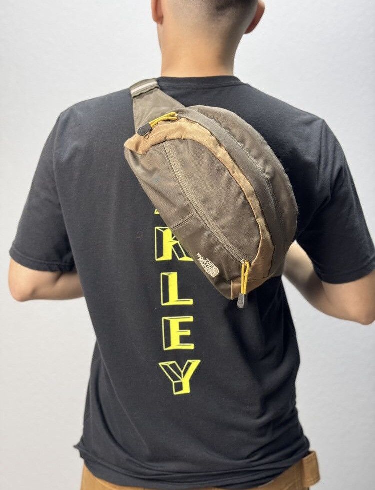The North Face × Vintage The North Face TNF Bag Messenger Bag Nike Vintage Y2K Size ONE SIZE - 4 Thumbnail