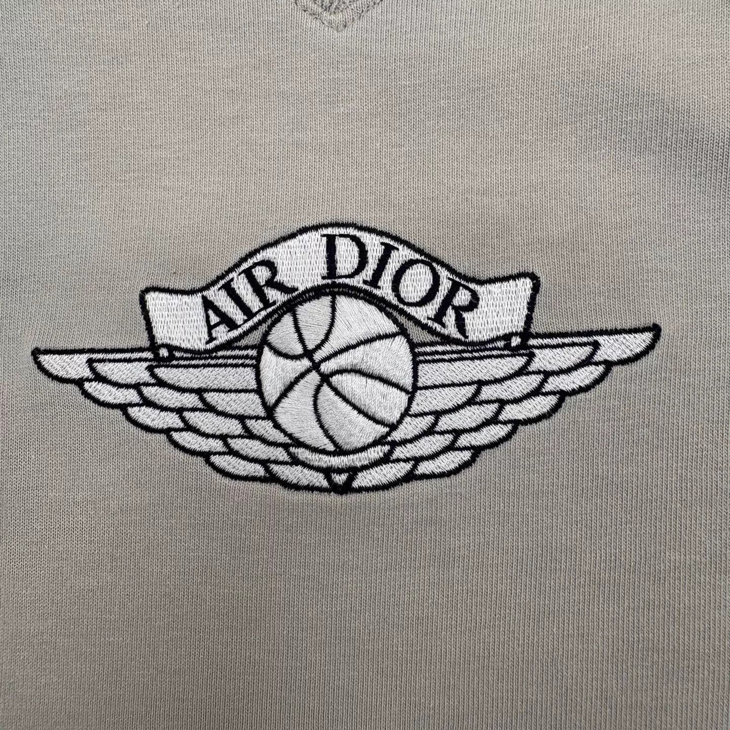 Dior Dior AIR DIOR Short Sleeve Tee XS Gray Size XS / US 0-2 / IT 36-38 - 4 Thumbnail