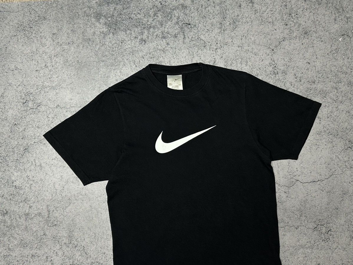 Nike × Vintage Nike Vintage Center Big Swoosh T-Shirt Size US S / EU 44-46 / 1 - 4 Thumbnail