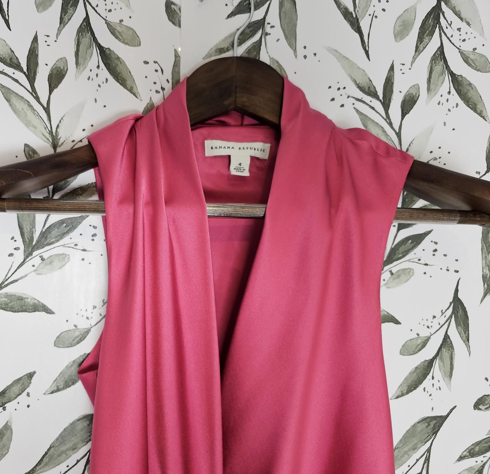 Banana Republic Banana Republic Dress Pink Women Size 4 100% Silk Size S / US 4 / IT 40 - 1 Thumbnail