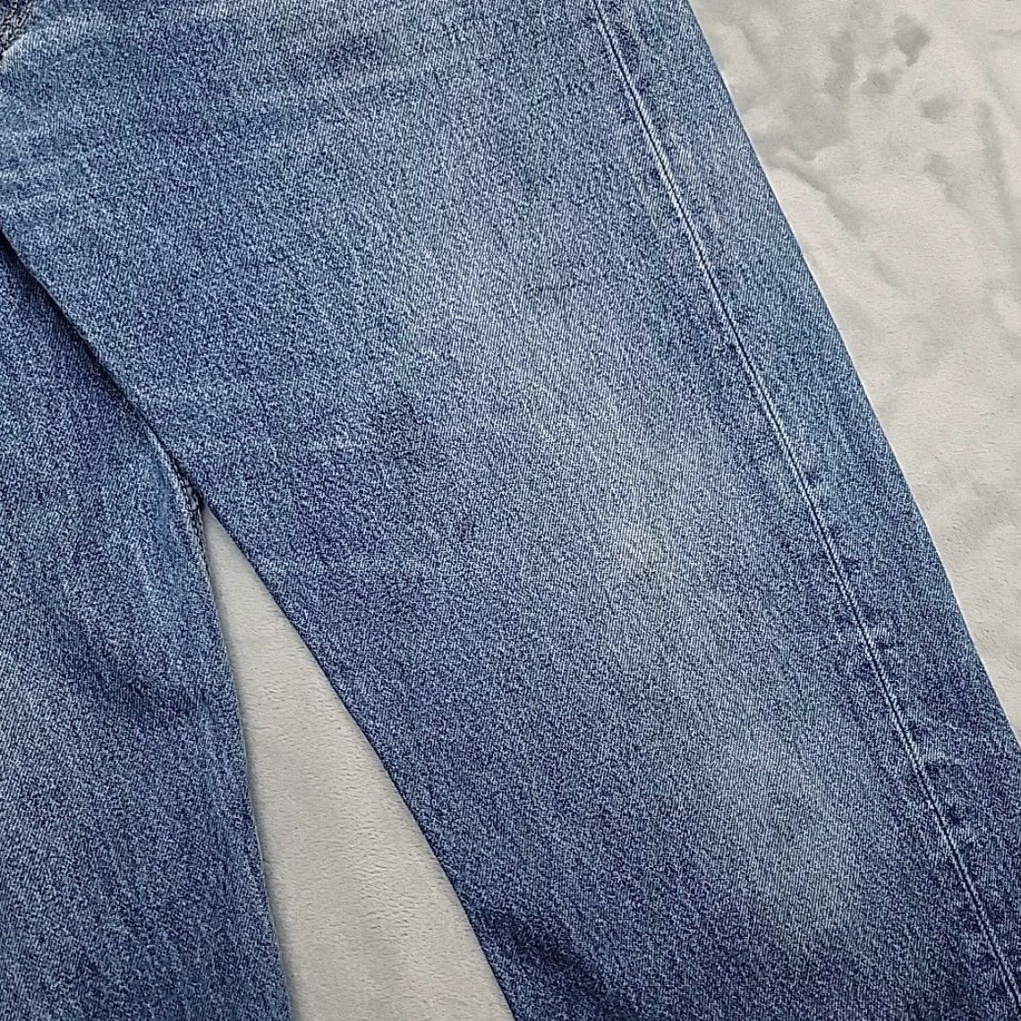 Denime VINTAGE Levis Jeans 501 Mens 34 Regular Blue Denim Straight Leg Button Fly Pants 90s USA Classic Mens Size US 34 / EU 50 - 4 Thumbnail