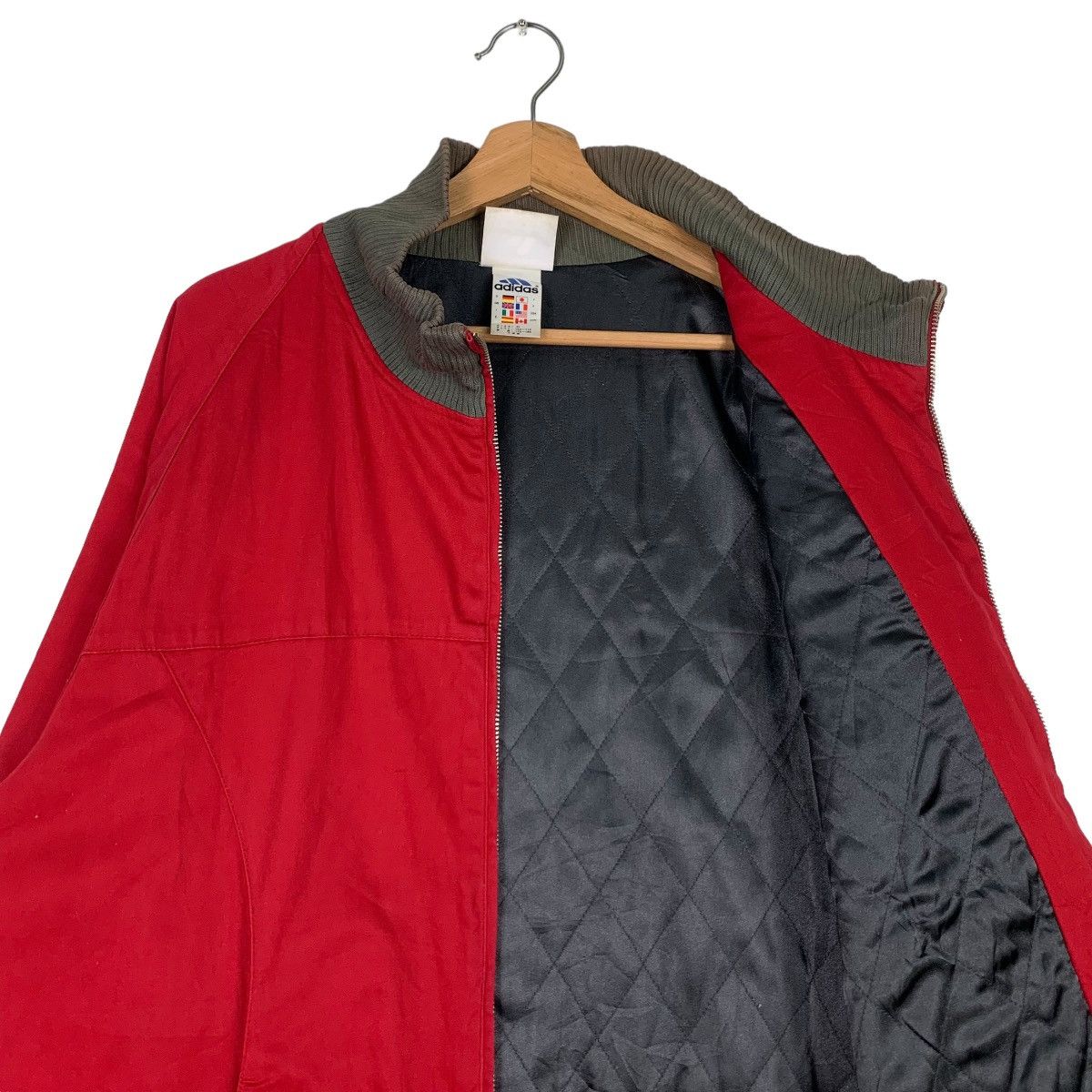 Adidas ADIDAS Red Jacket #0537-C25 Size US XL / EU 56 / 4 - 10 Thumbnail