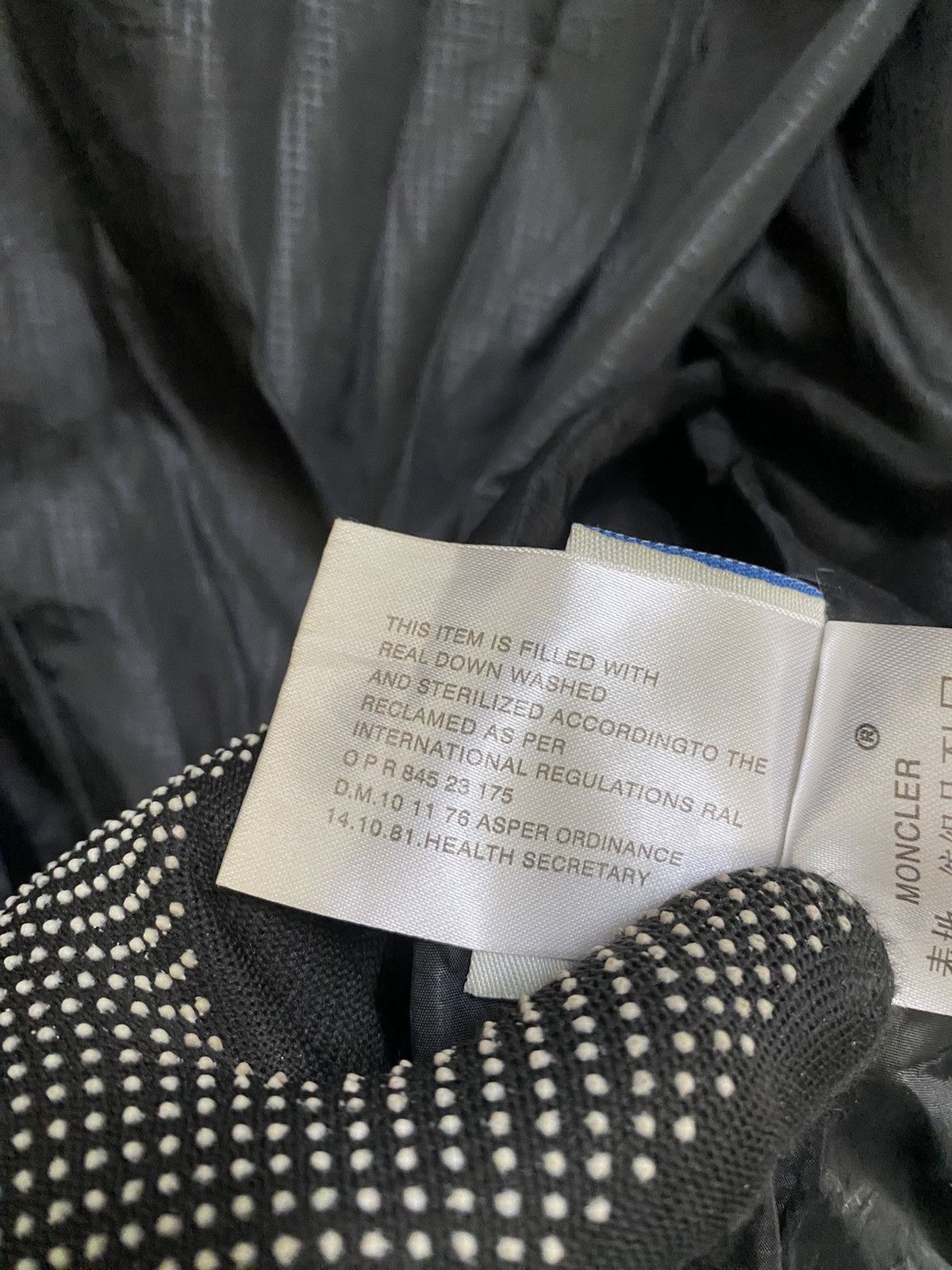 Moncler Vintage Moncler Down Jacket Herringbone Grey Black Hooded Size US XL / EU 56 / 4 - 20 Thumbnail