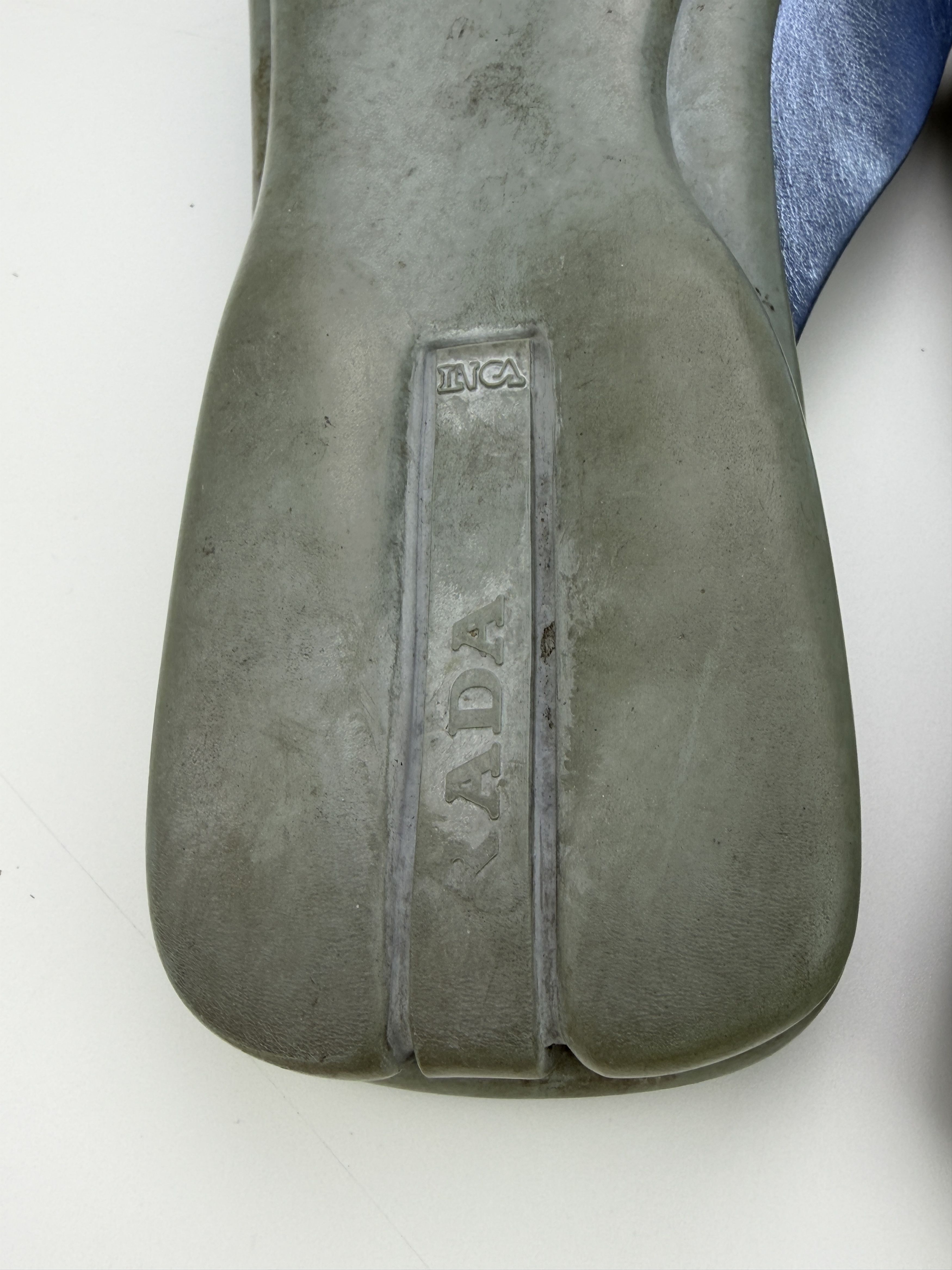 Prada Vintage Prada Blue Leather Mules Sandals Size US 7.5 / IT 37.5 - 10 Thumbnail