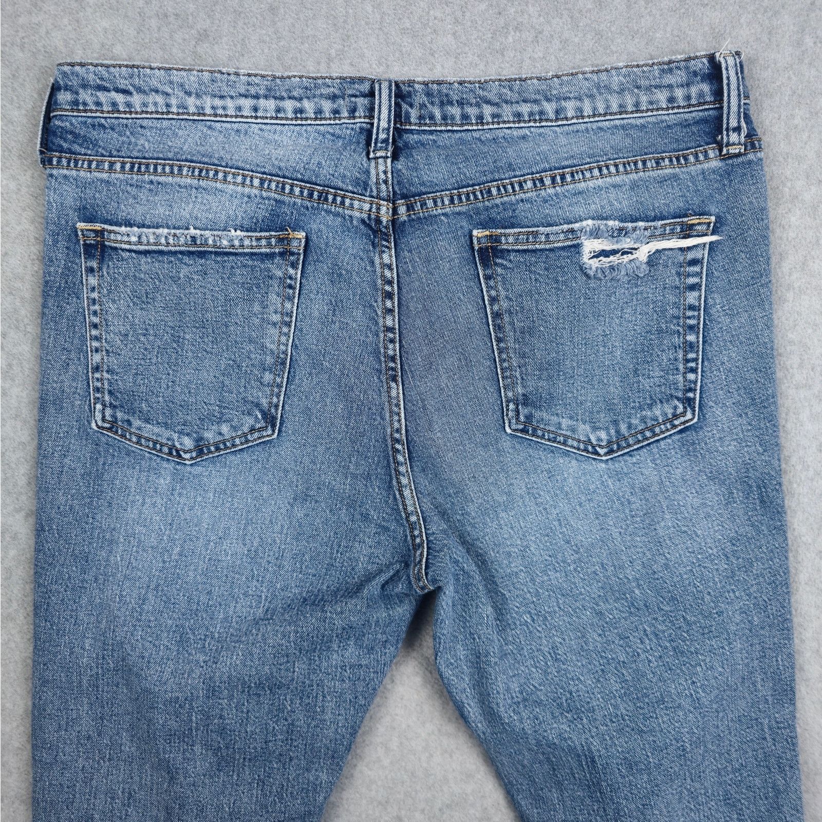 Silver Jeans Co. Silver Jeans 36x27 Not Your Boyfriends Distressed Raw Hem Size 36" / US 14 / IT 50 - 7 Thumbnail