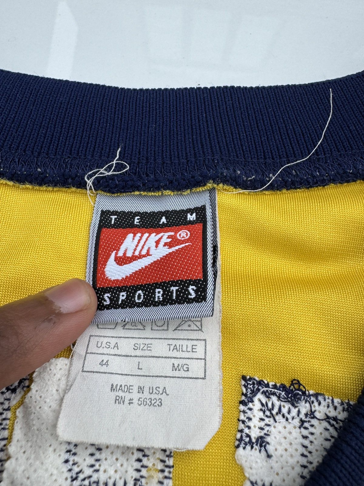 Nike Michigan Wolverines Chris Webber 91-93 College Nike Jersey Size US L / EU 52-54 / 3 - 6 Thumbnail